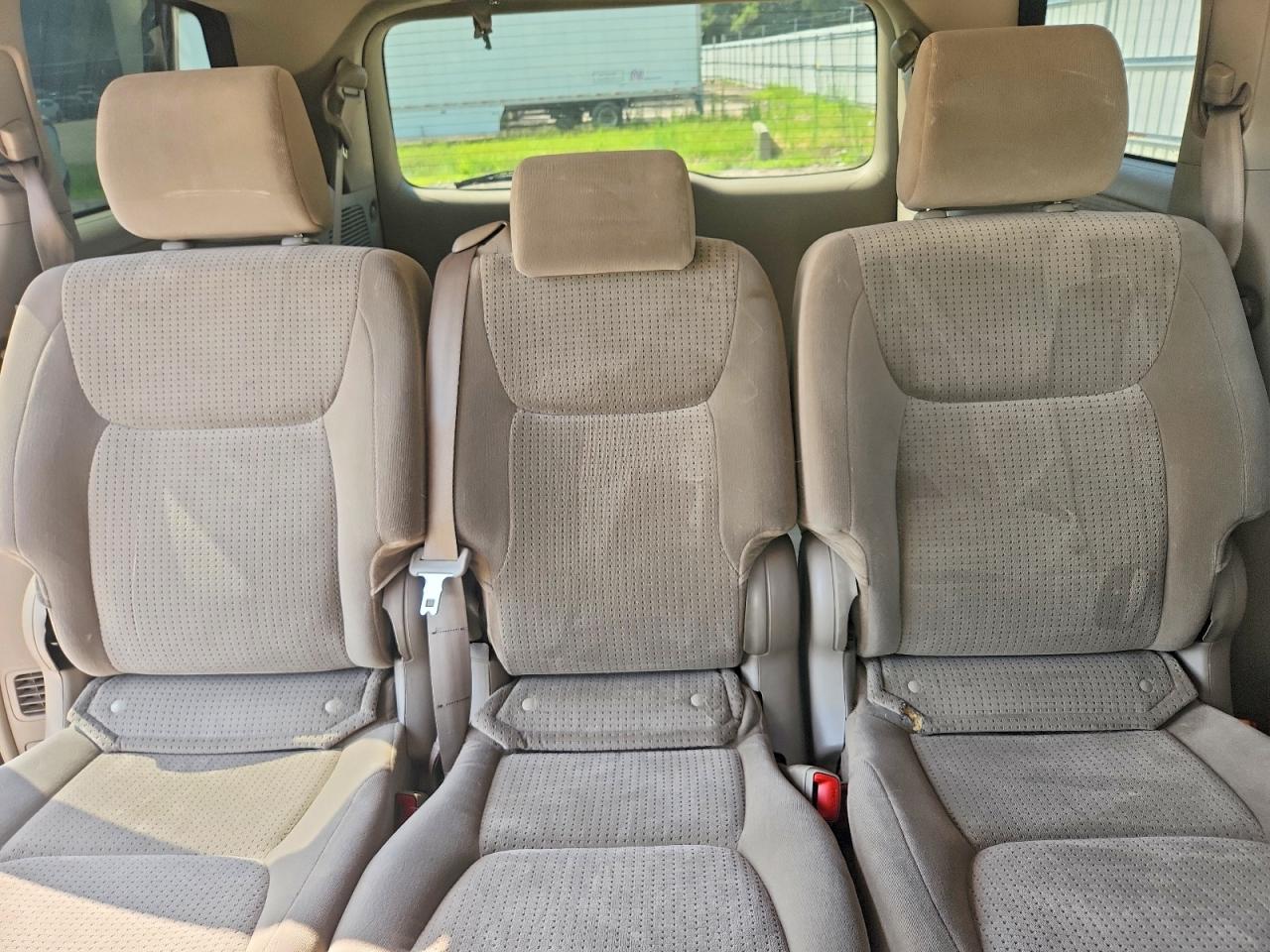 2007 Toyota Sienna Le 8-passenger Tan vin: 5TDZK23C77S025830