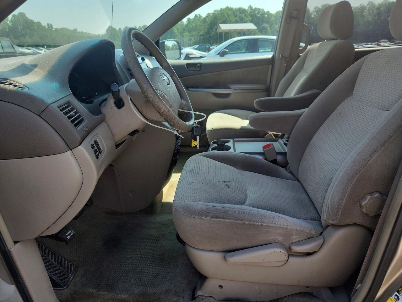 2007 Toyota Sienna Le 8-passenger Tan vin: 5TDZK23C77S025830