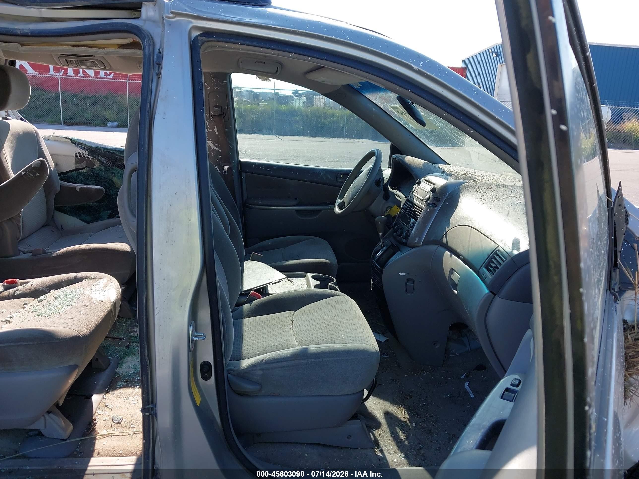 2007 Toyota Sienna Ce Silver vin: 5TDZK23C77S053420