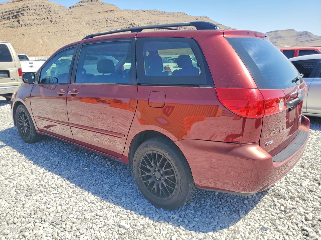 2007 Toyota Sienna Ce 7-passenger Бордовый vin: 5TDZK23C77S074798
