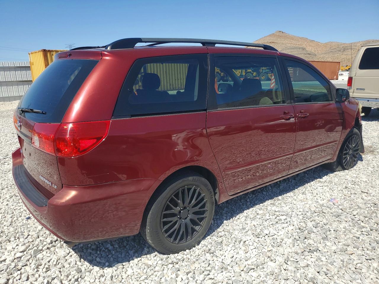 2007 Toyota Sienna Ce 7-passenger Бордовый vin: 5TDZK23C77S074798