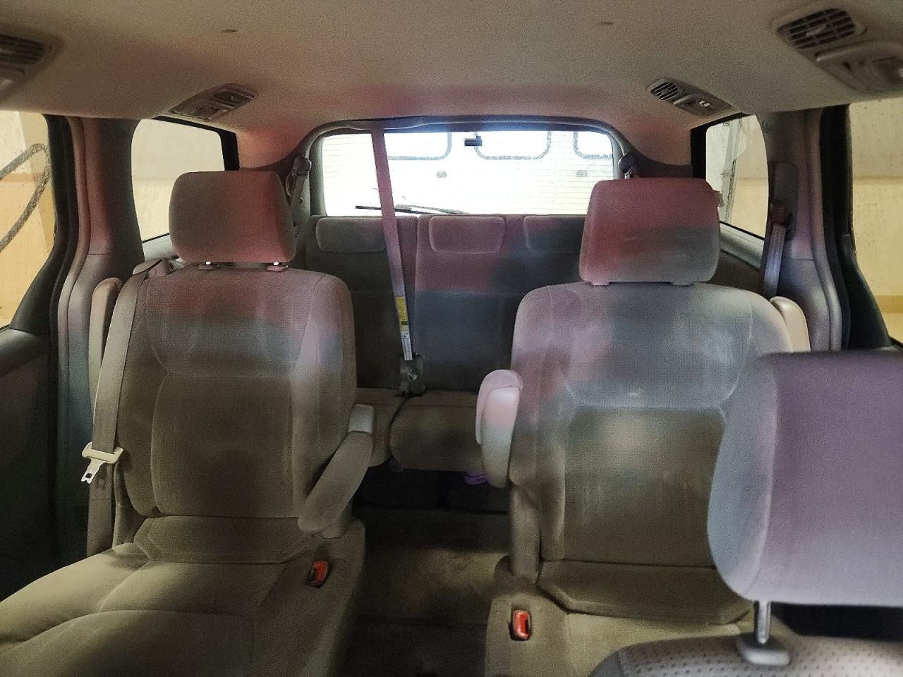 2007 Toyota Sienna Le 7-passenger Gray vin: 5TDZK23C77S076342