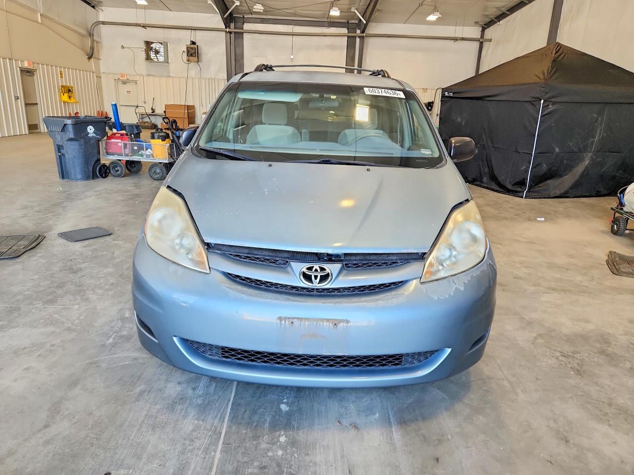 2007 Toyota Sienna Le 7-passenger Blue vin: 5TDZK23C77S079953