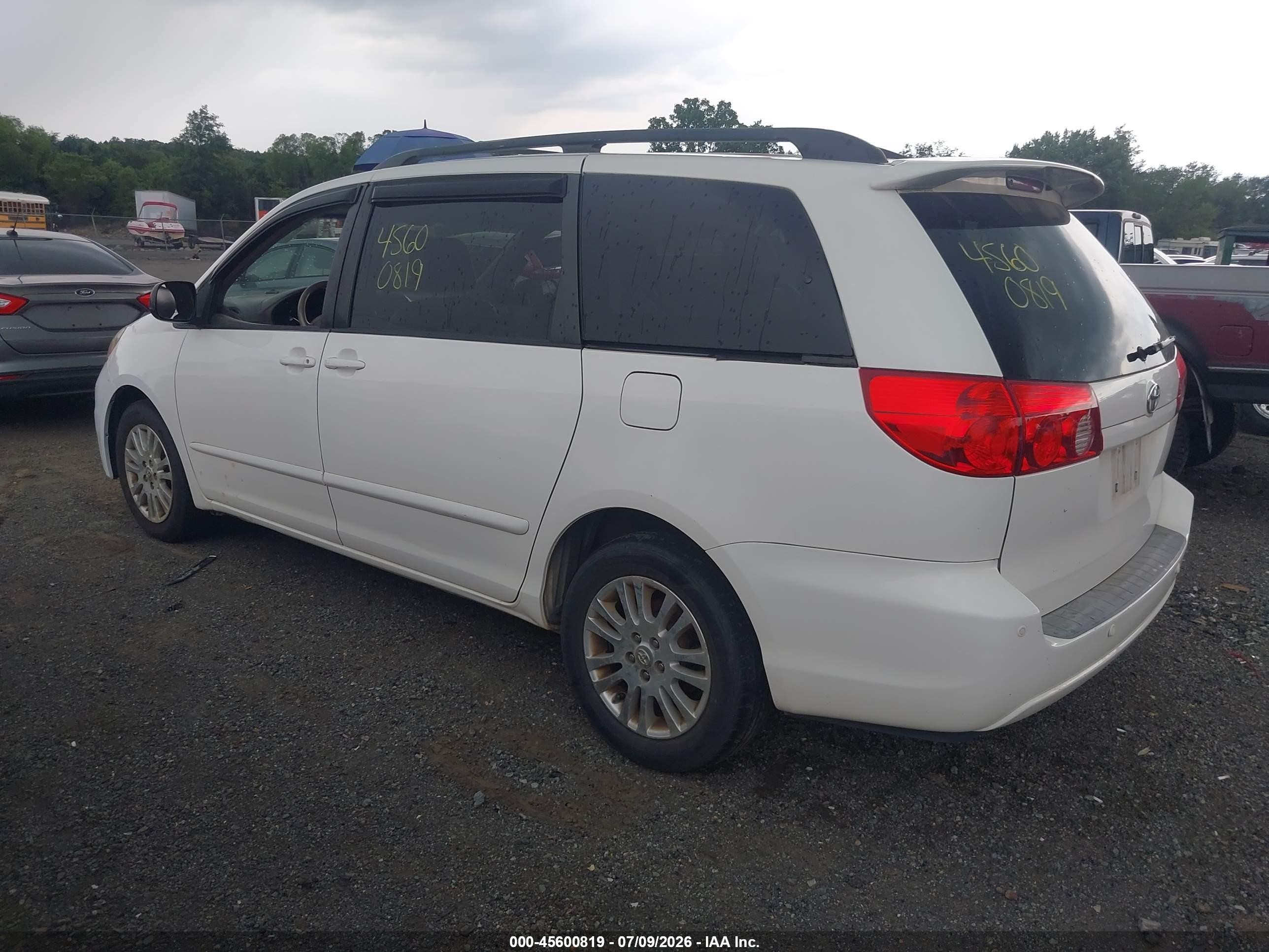 2008 Toyota Sienna Le Белый vin: 5TDZK23C78S114282