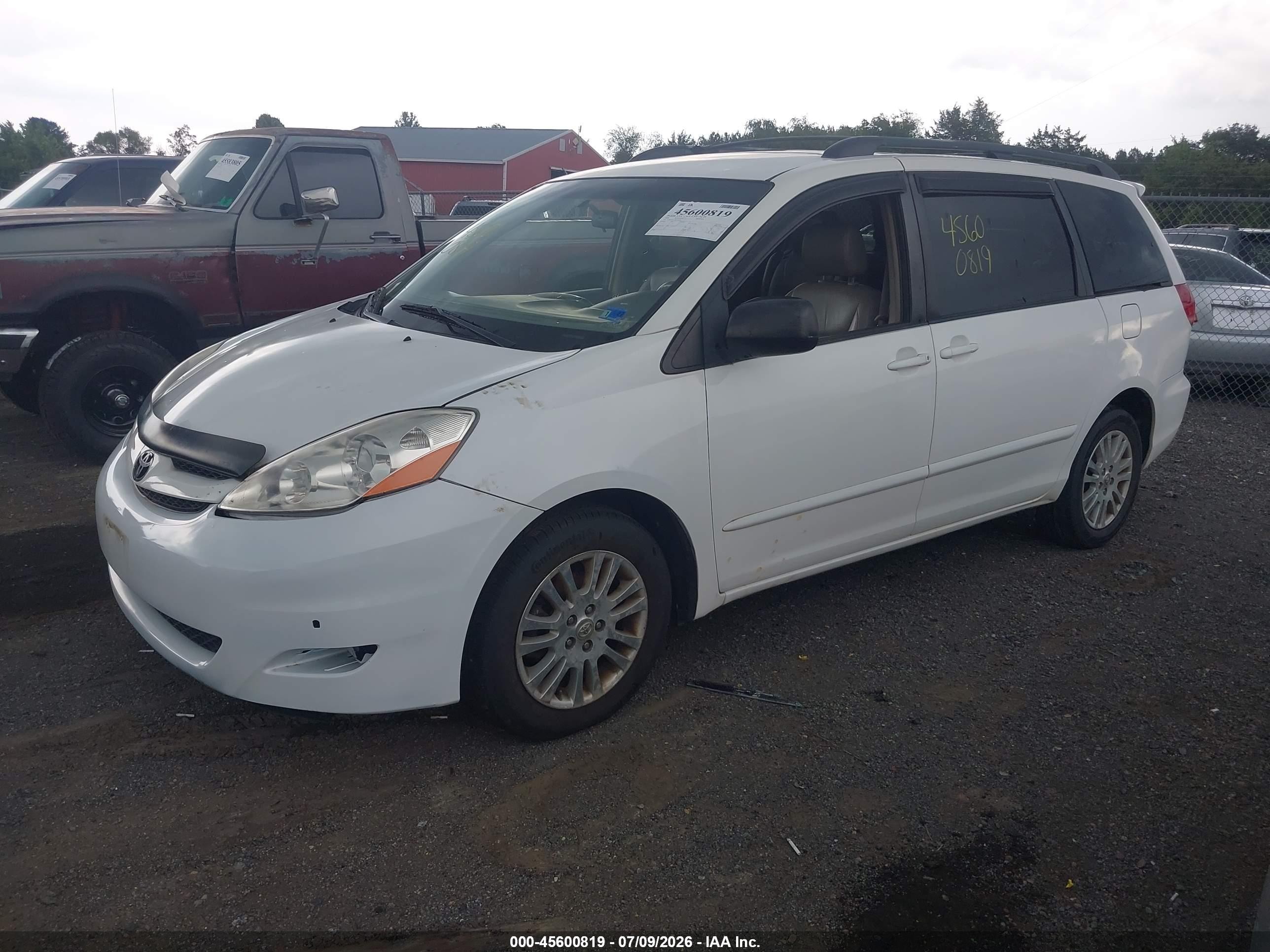 2008 Toyota Sienna Le Белый vin: 5TDZK23C78S114282