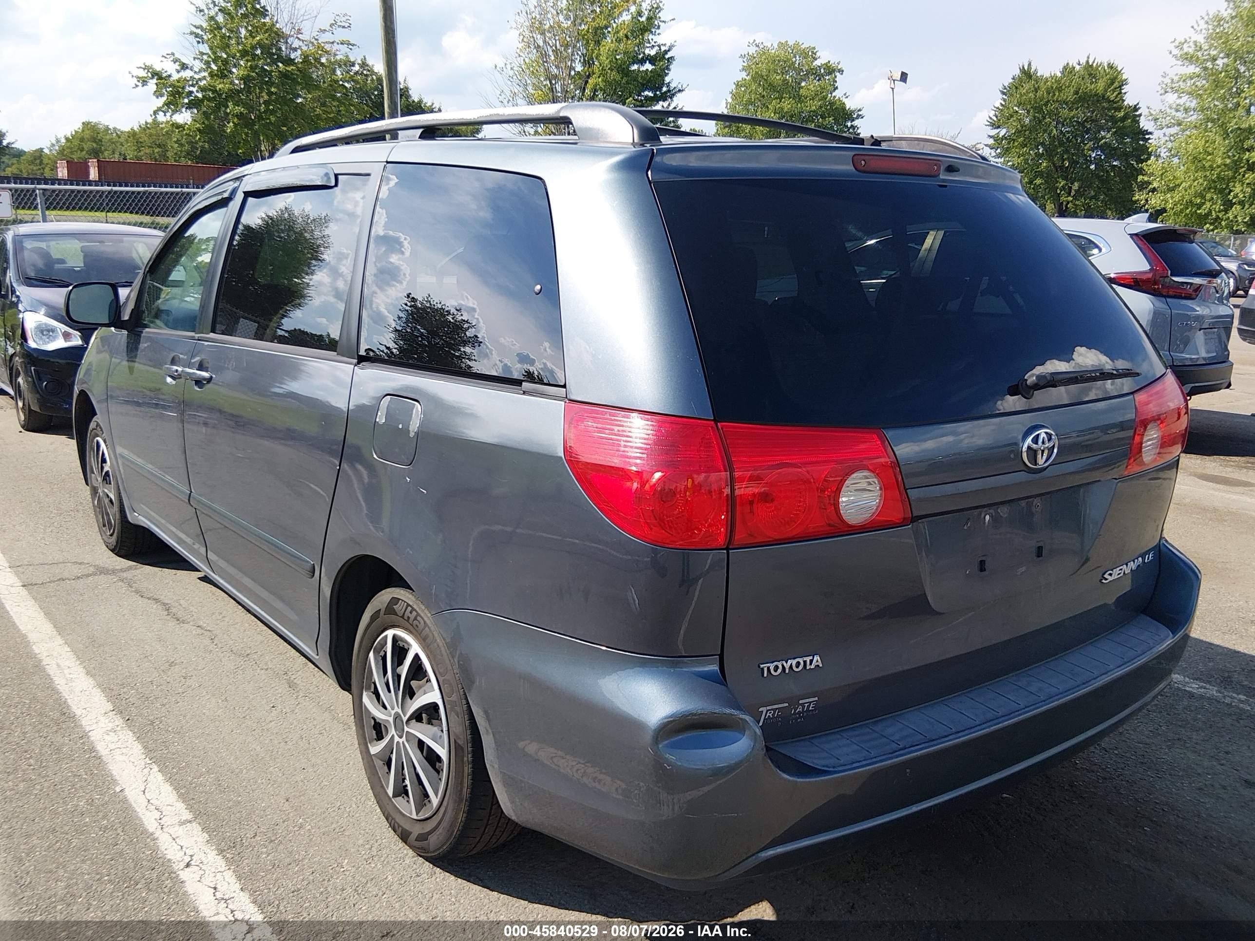 2008 Toyota Sienna Le Blue vin: 5TDZK23C78S156046