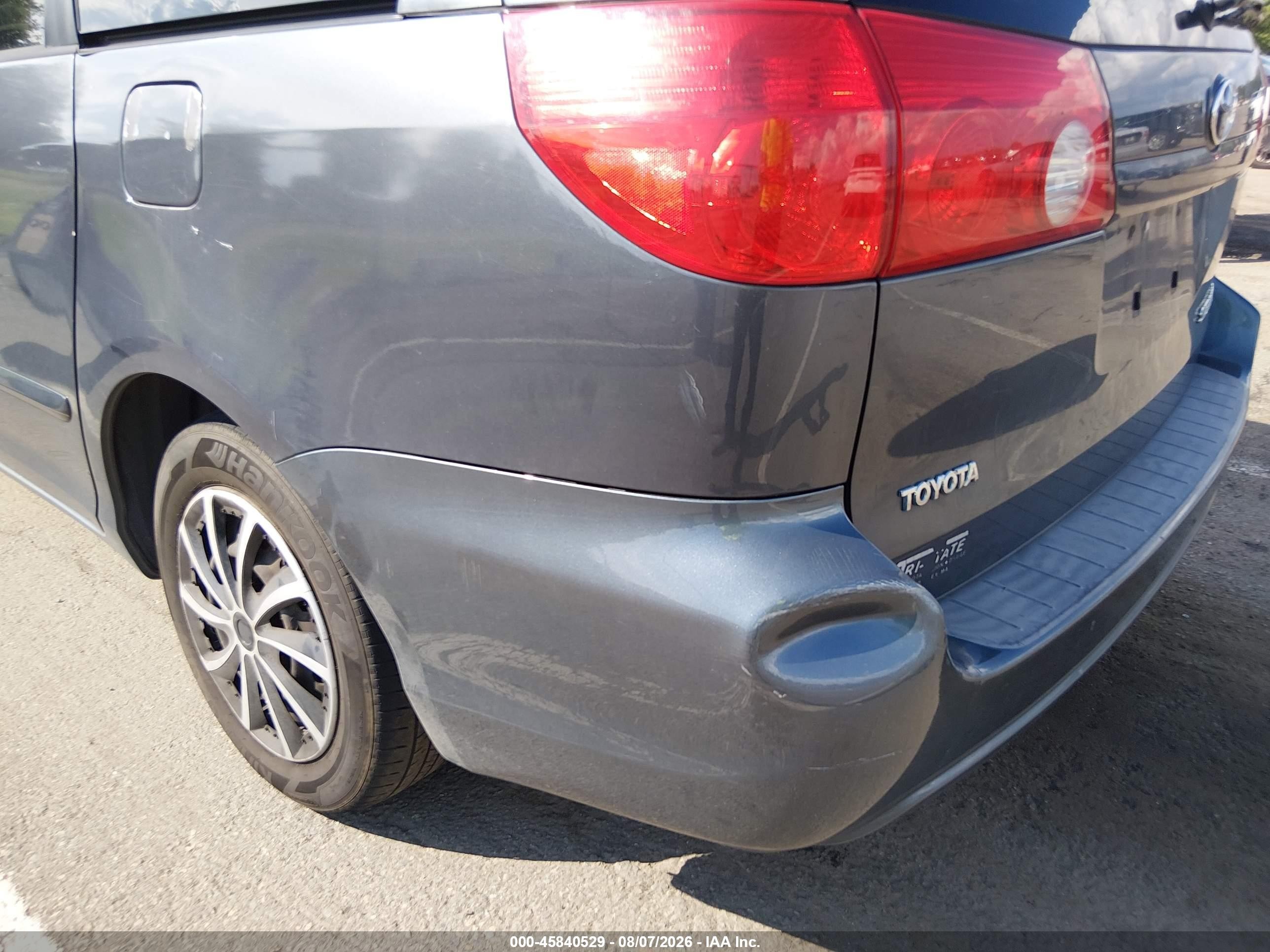 2008 Toyota Sienna Le Blue vin: 5TDZK23C78S156046