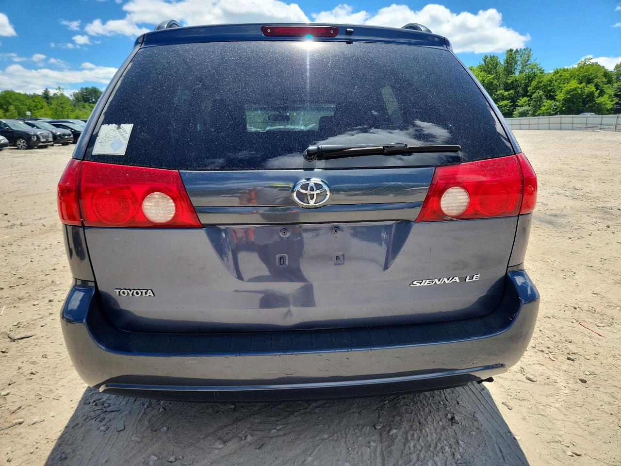 2008 Toyota Sienna Le 7-passenger Синий vin: 5TDZK23C78S183733