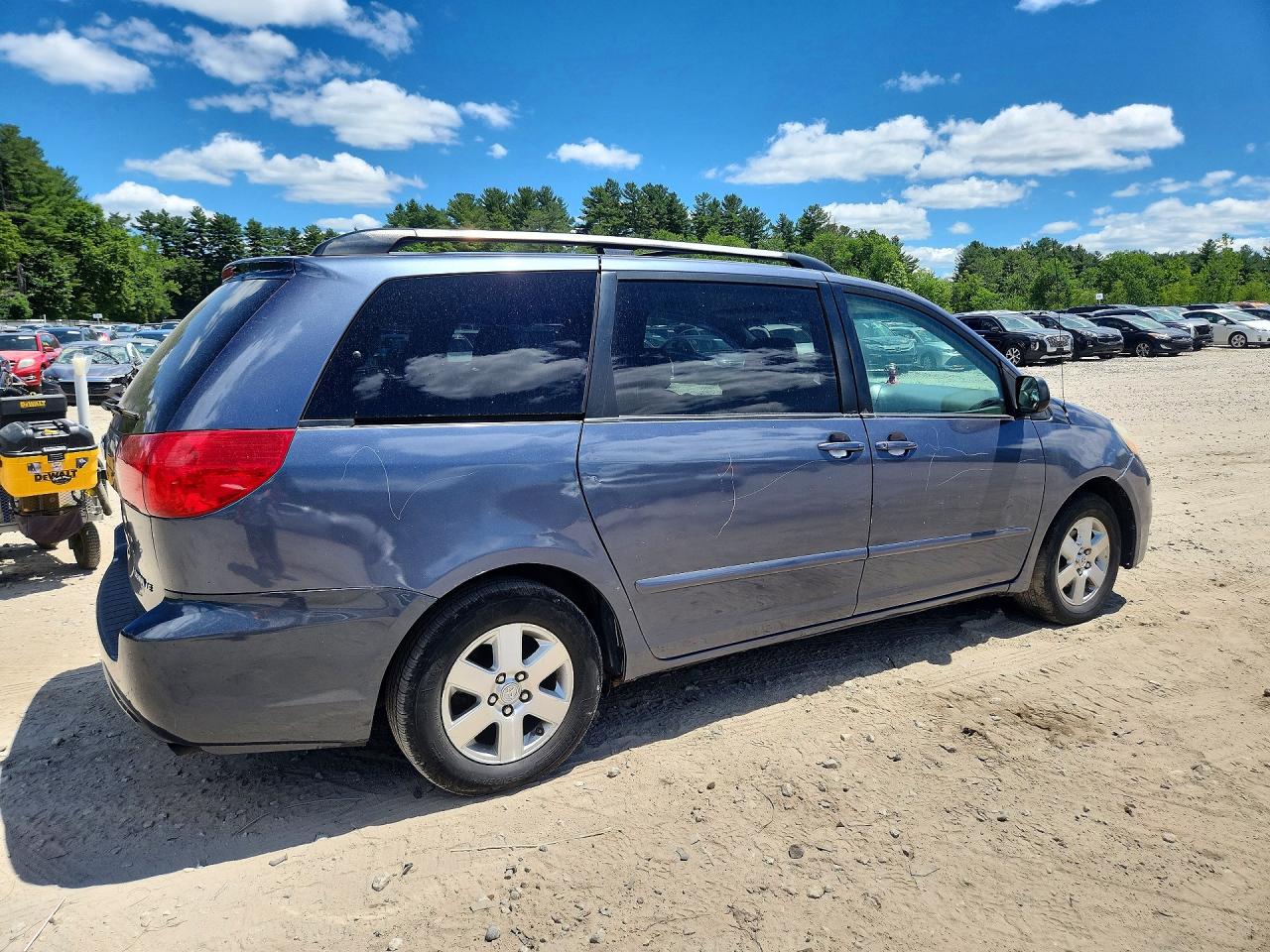 2008 Toyota Sienna Le 7-passenger Синий vin: 5TDZK23C78S183733