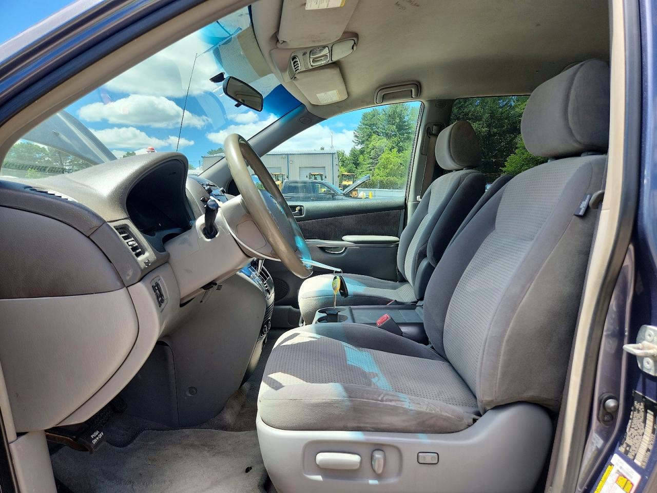 2008 Toyota Sienna Le 7-passenger Синий vin: 5TDZK23C78S183733