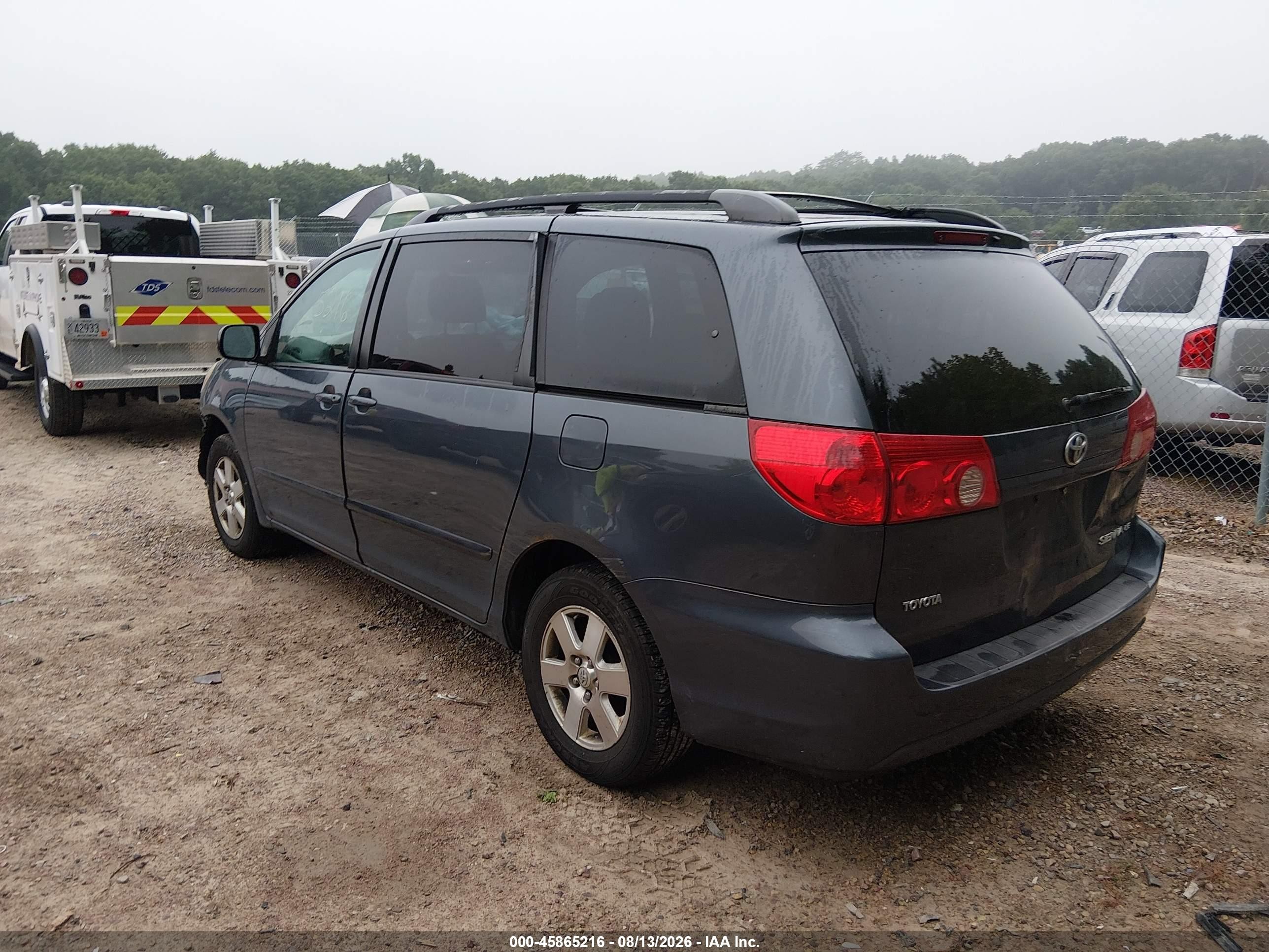 2008 Toyota Sienna Le Blue vin: 5TDZK23C78S198037