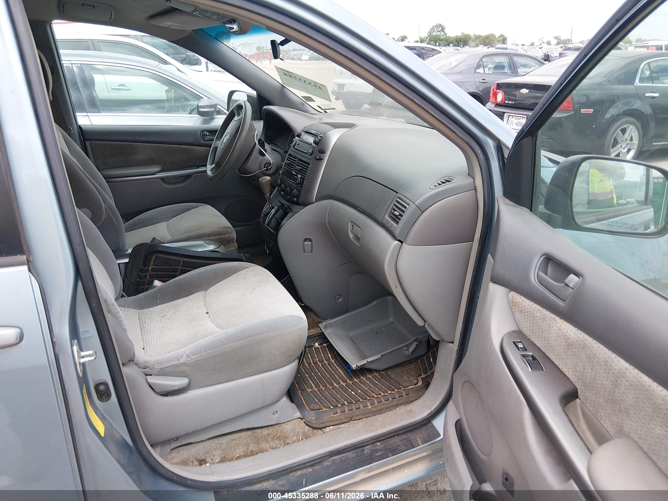 2009 Toyota Sienna Le Gray vin: 5TDZK23C79S239462