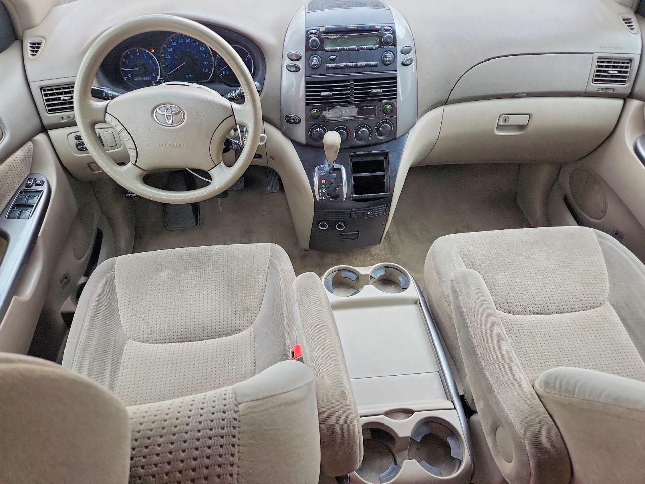 2009 Toyota Sienna Le 7-passenger Gold vin: 5TDZK23C79S283333
