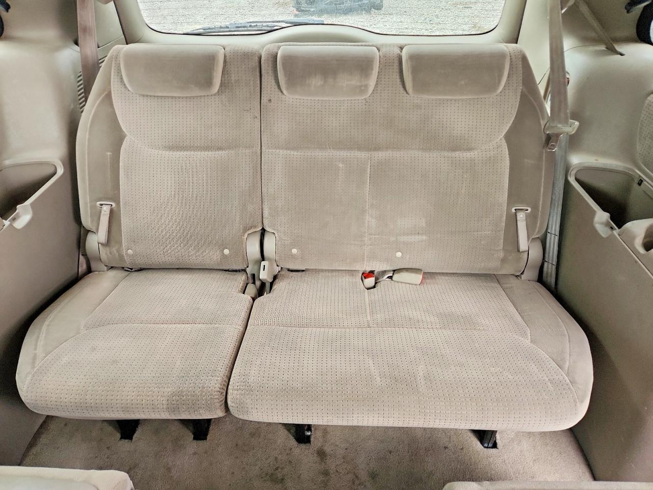 2009 Toyota Sienna Le 7-passenger Gold vin: 5TDZK23C79S283333
