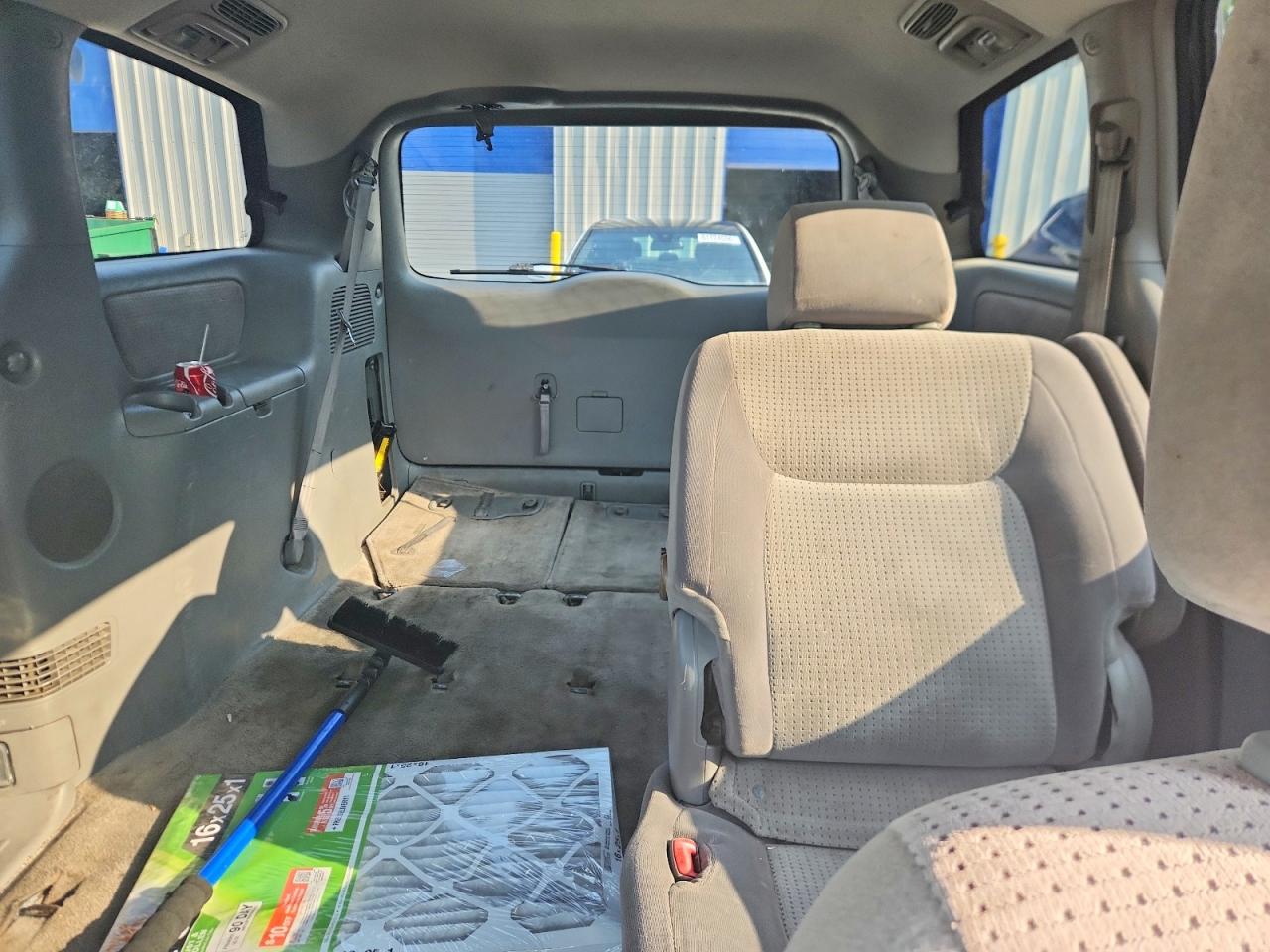 2007 Toyota Sienna Le 7-passenger Gold vin: 5TDZK23C87S023617