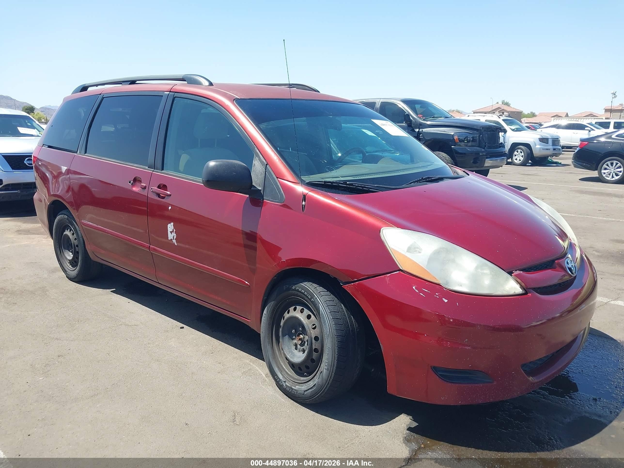 2007 Toyota Sienna Le Maroon vin: 5TDZK23C87S037503