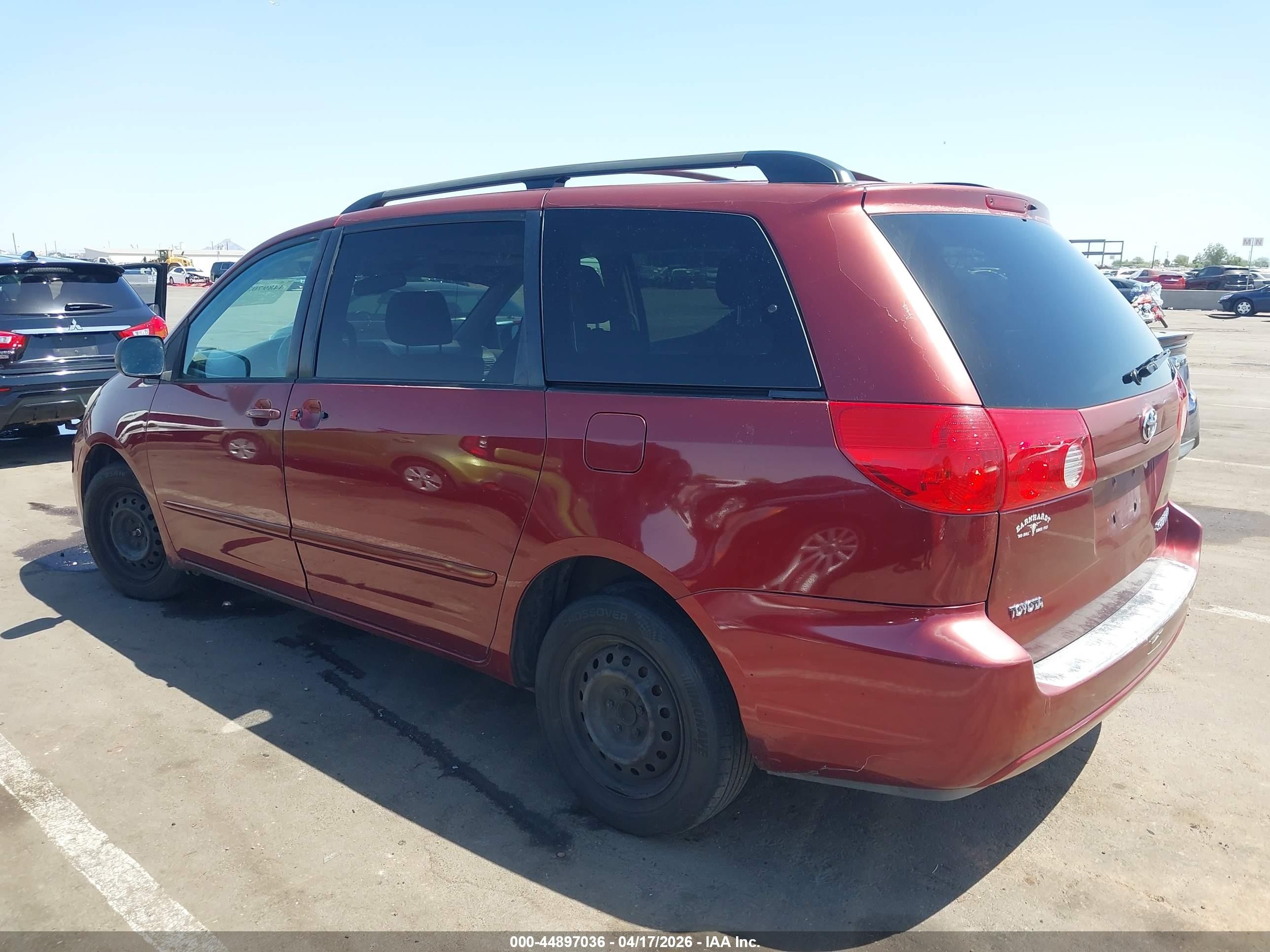 2007 Toyota Sienna Le Maroon vin: 5TDZK23C87S037503