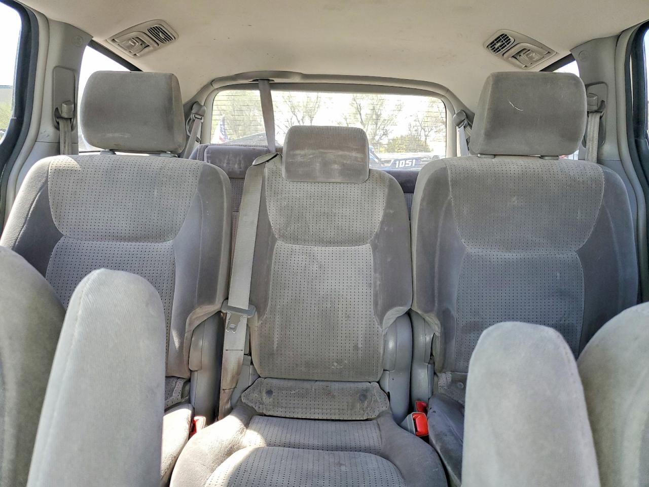 2007 Toyota Sienna Le 8-passenger White vin: 5TDZK23C87S049103