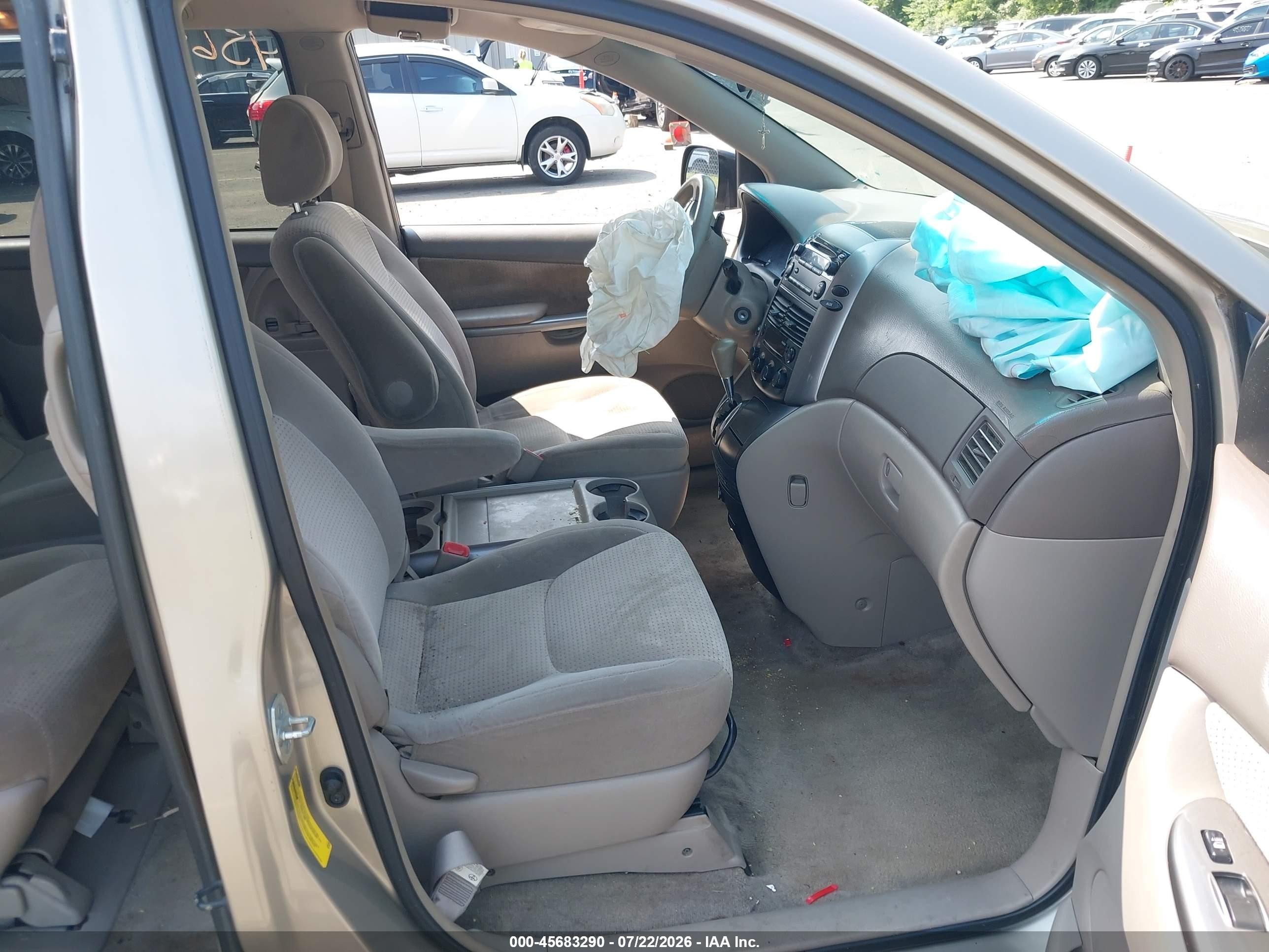 2007 Toyota Sienna Le Silver vin: 5TDZK23C87S078987