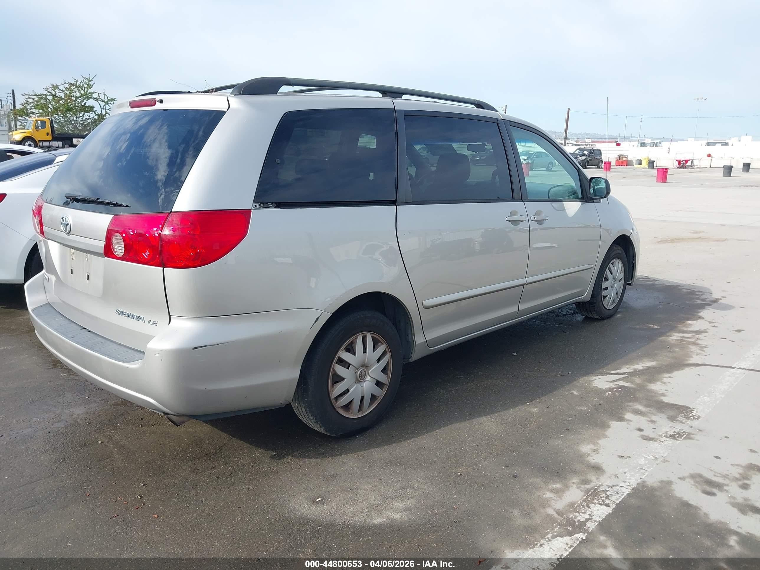 2007 Toyota Sienna Le Серый vin: 5TDZK23C87S084594
