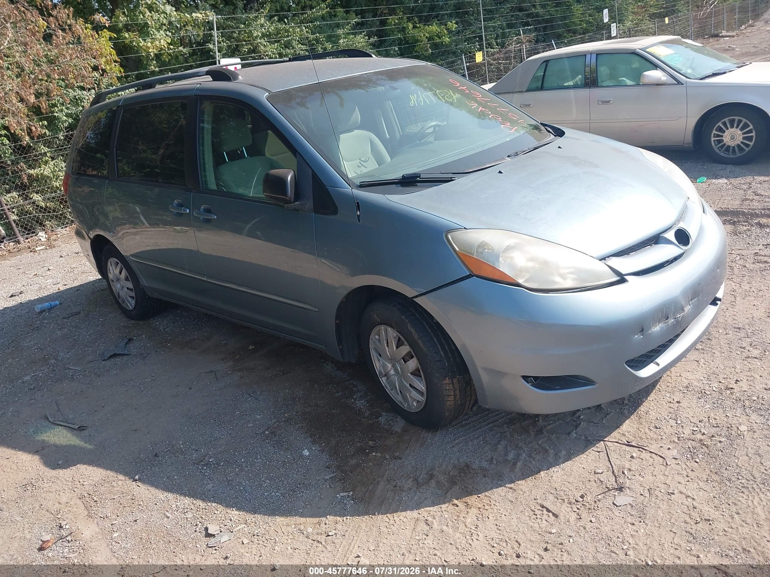2008 Toyota Sienna Le Blue vin: 5TDZK23C88S119247