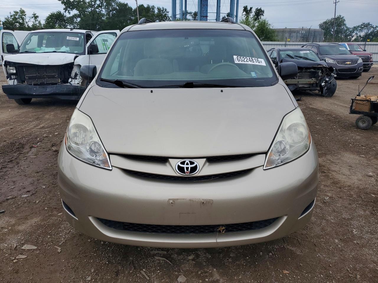 2008 Toyota Sienna Le 8-passenger Золотой vin: 5TDZK23C88S121581