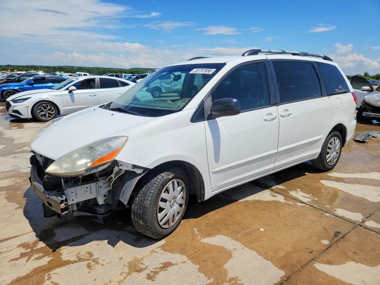 2008 Toyota Sienna Le 7-passenger White vin: 5TDZK23C88S147159