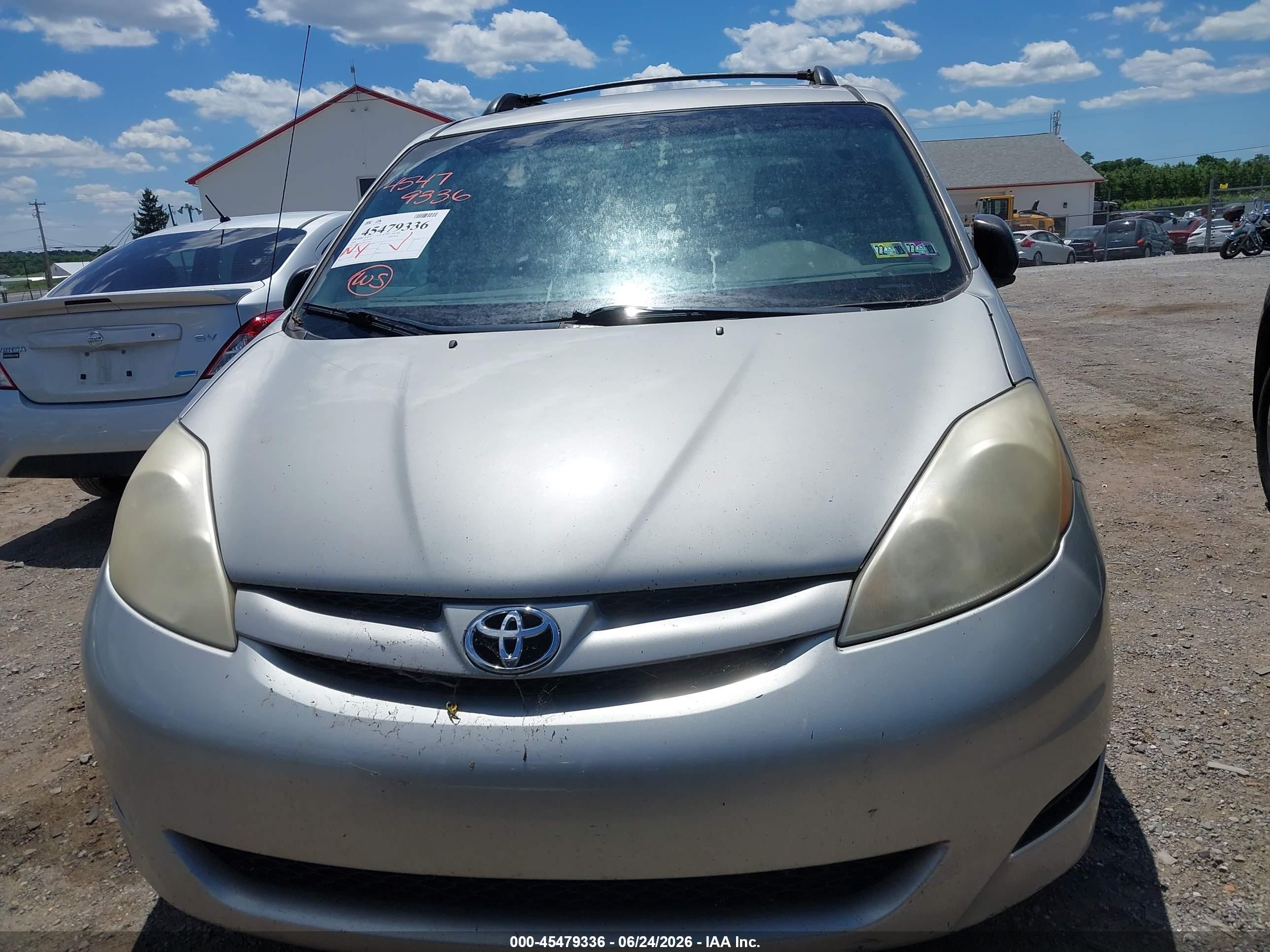 2008 Toyota Sienna Le Silver vin: 5TDZK23C88S167203
