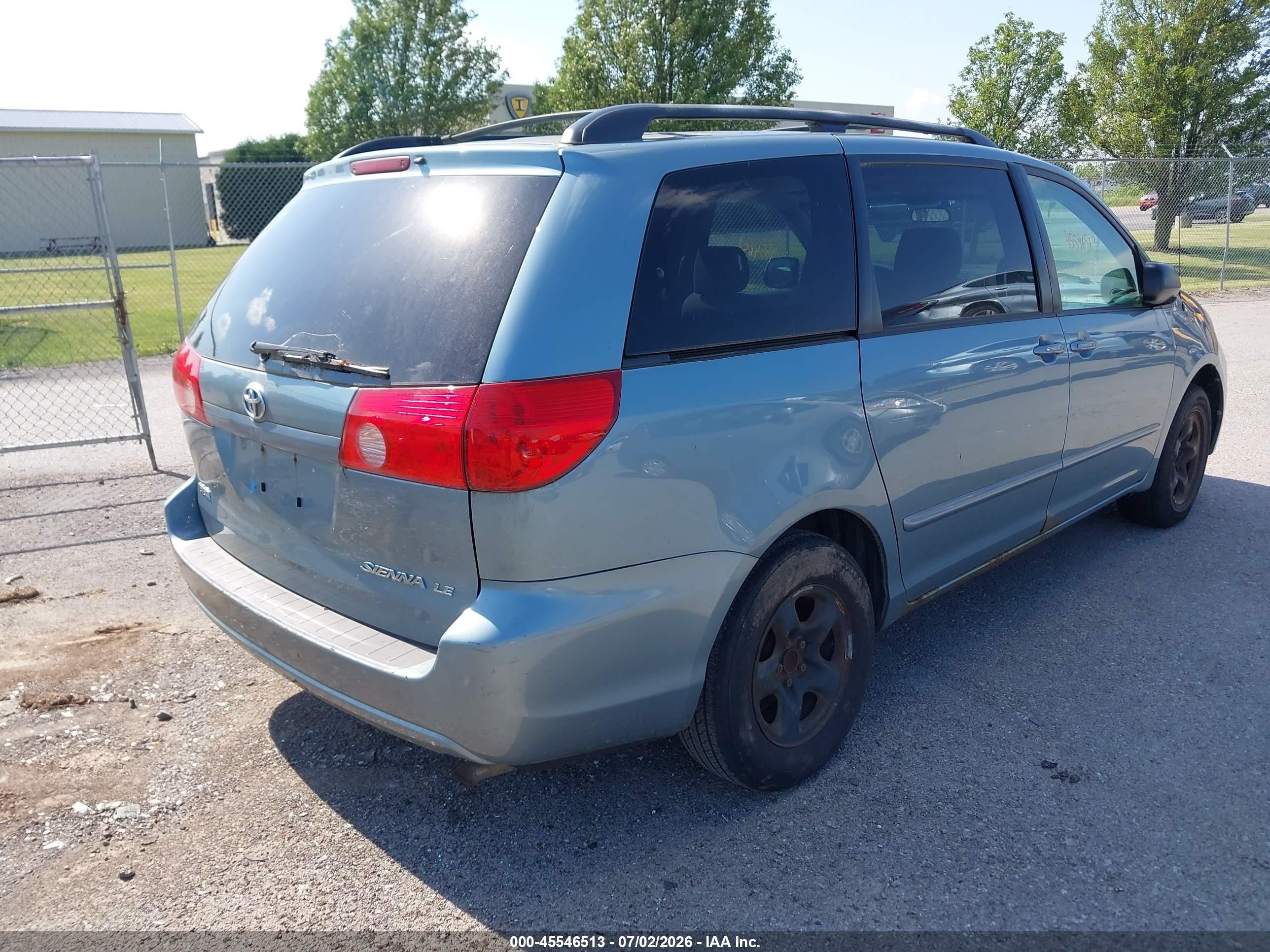 2008 Toyota Sienna Le Blue vin: 5TDZK23C88S187645