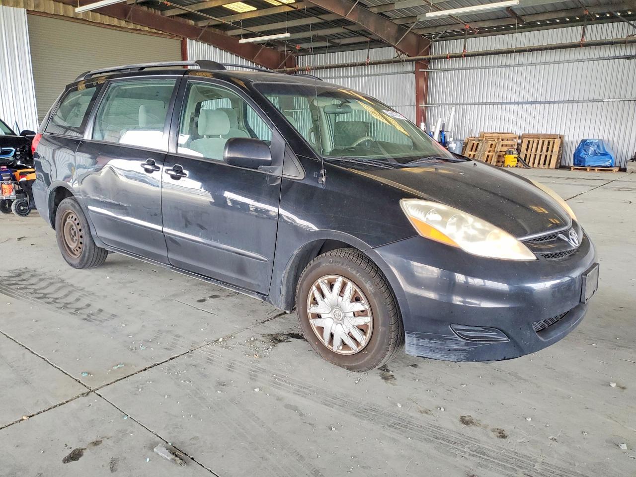 2008 Toyota Sienna Ce 7-passenger Black vin: 5TDZK23C88S208929
