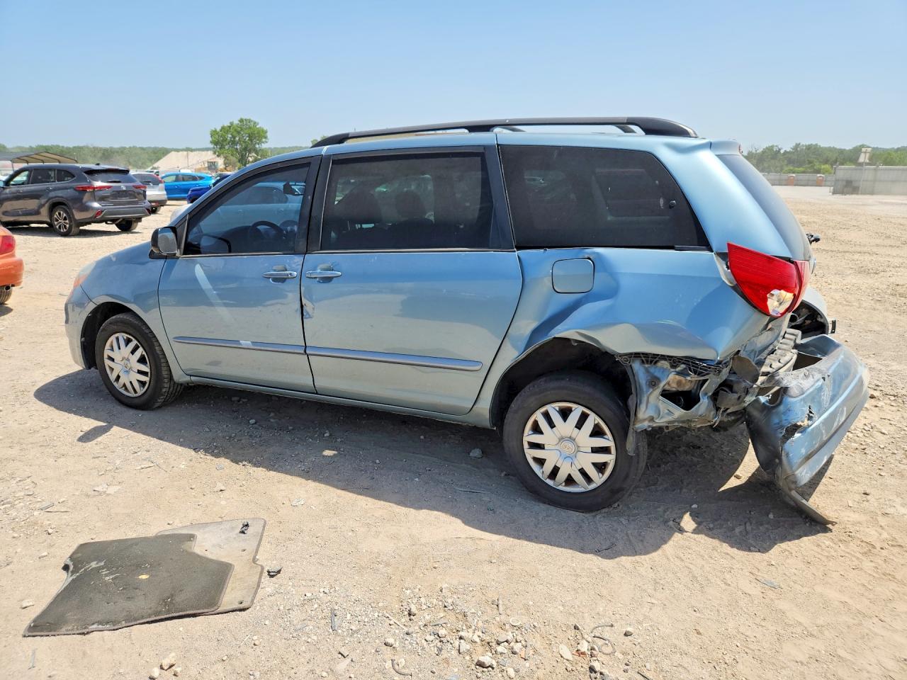 2008 Toyota Sienna Le 7-passenger Blue vin: 5TDZK23C88S213533