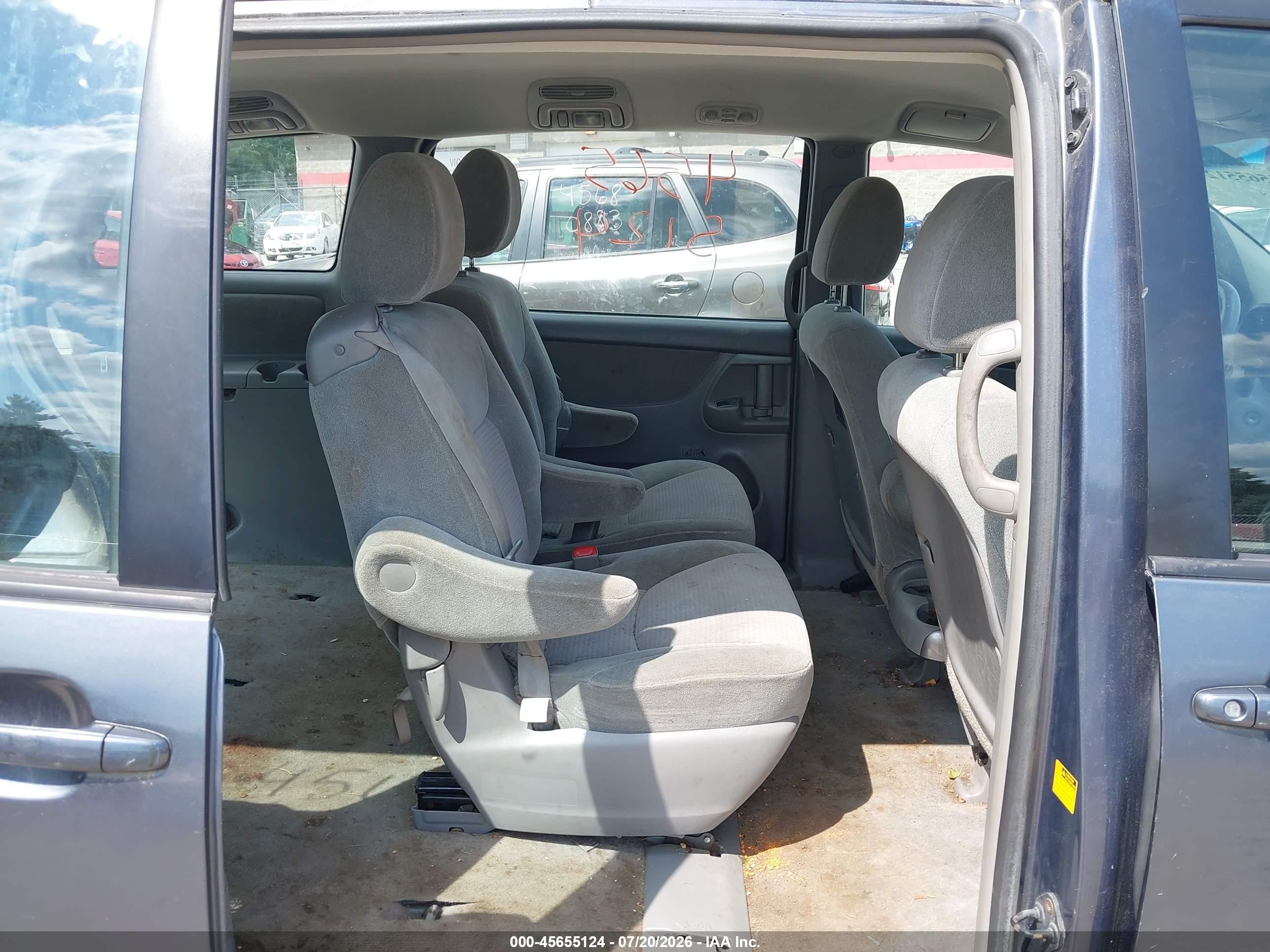 2009 Toyota Sienna Ce Gray vin: 5TDZK23C89S226607