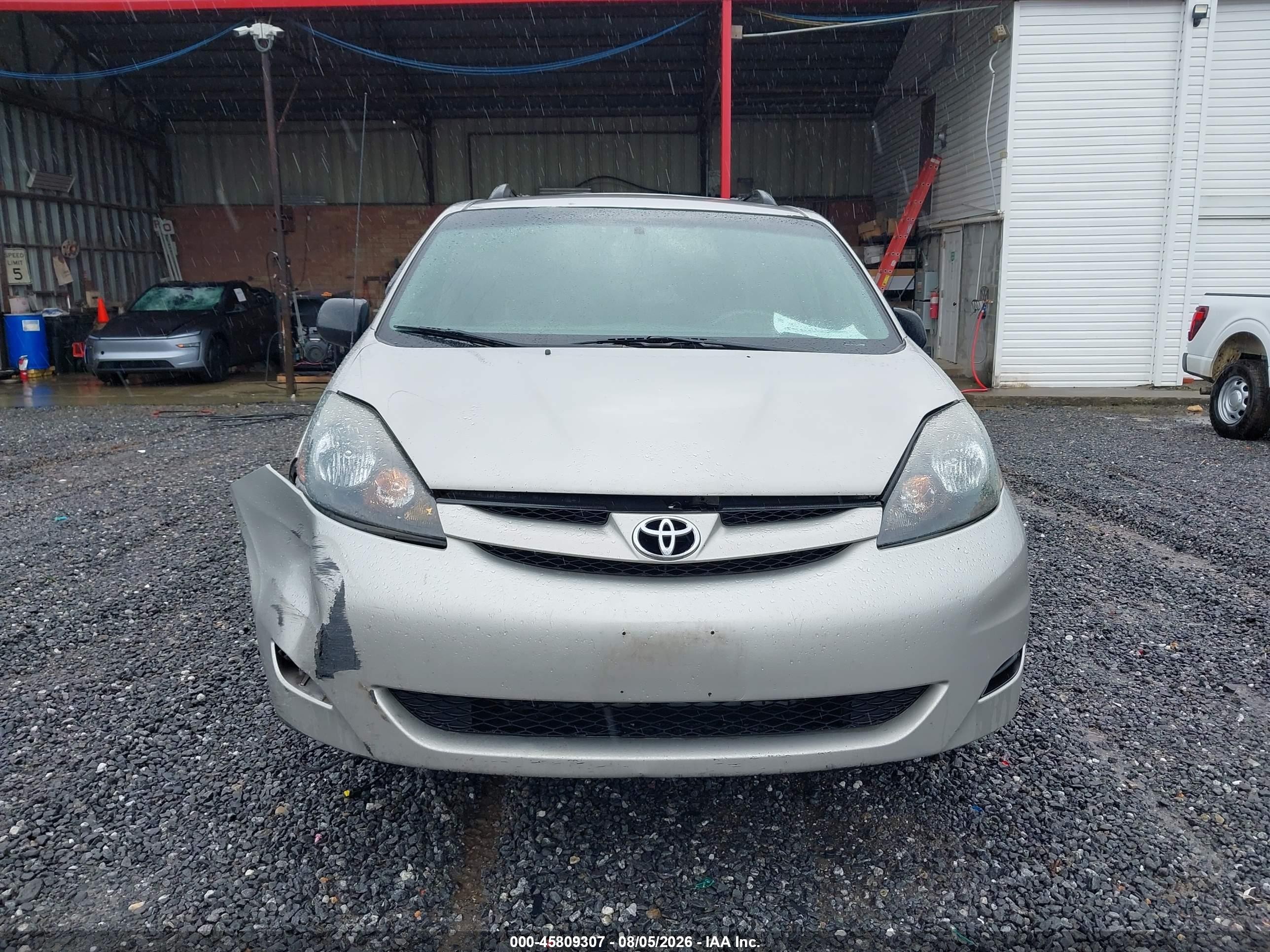 2009 Toyota Sienna Le Серый vin: 5TDZK23C89S230401
