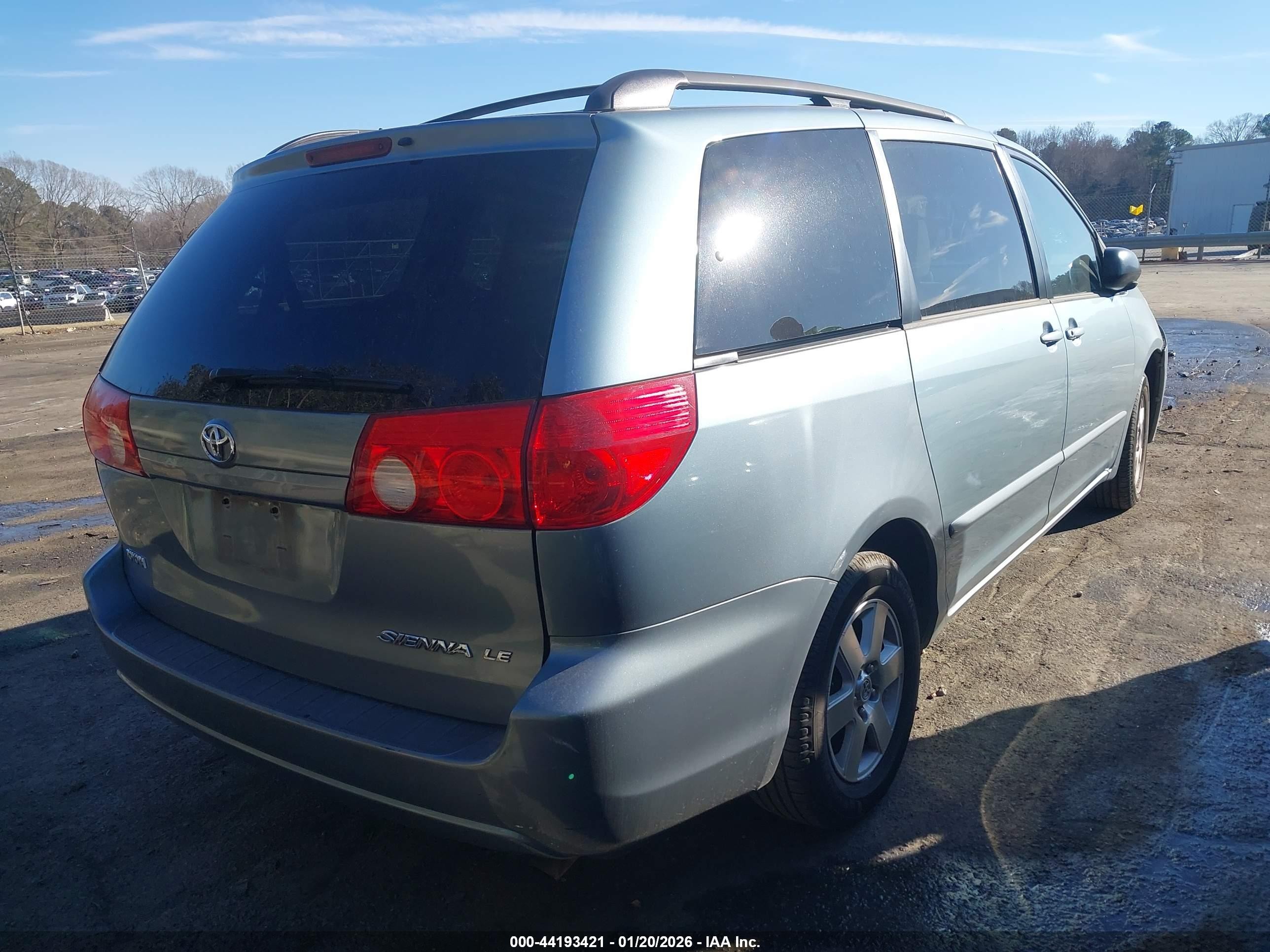 2009 Toyota Sienna Le Light Blue vin: 5TDZK23C89S232312