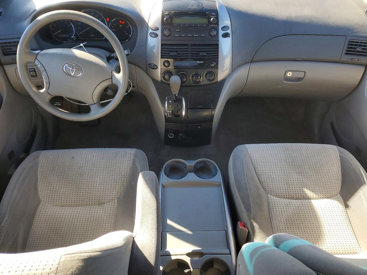 2009 Toyota Sienna Ce/le Silver vin: 5TDZK23C89S233413