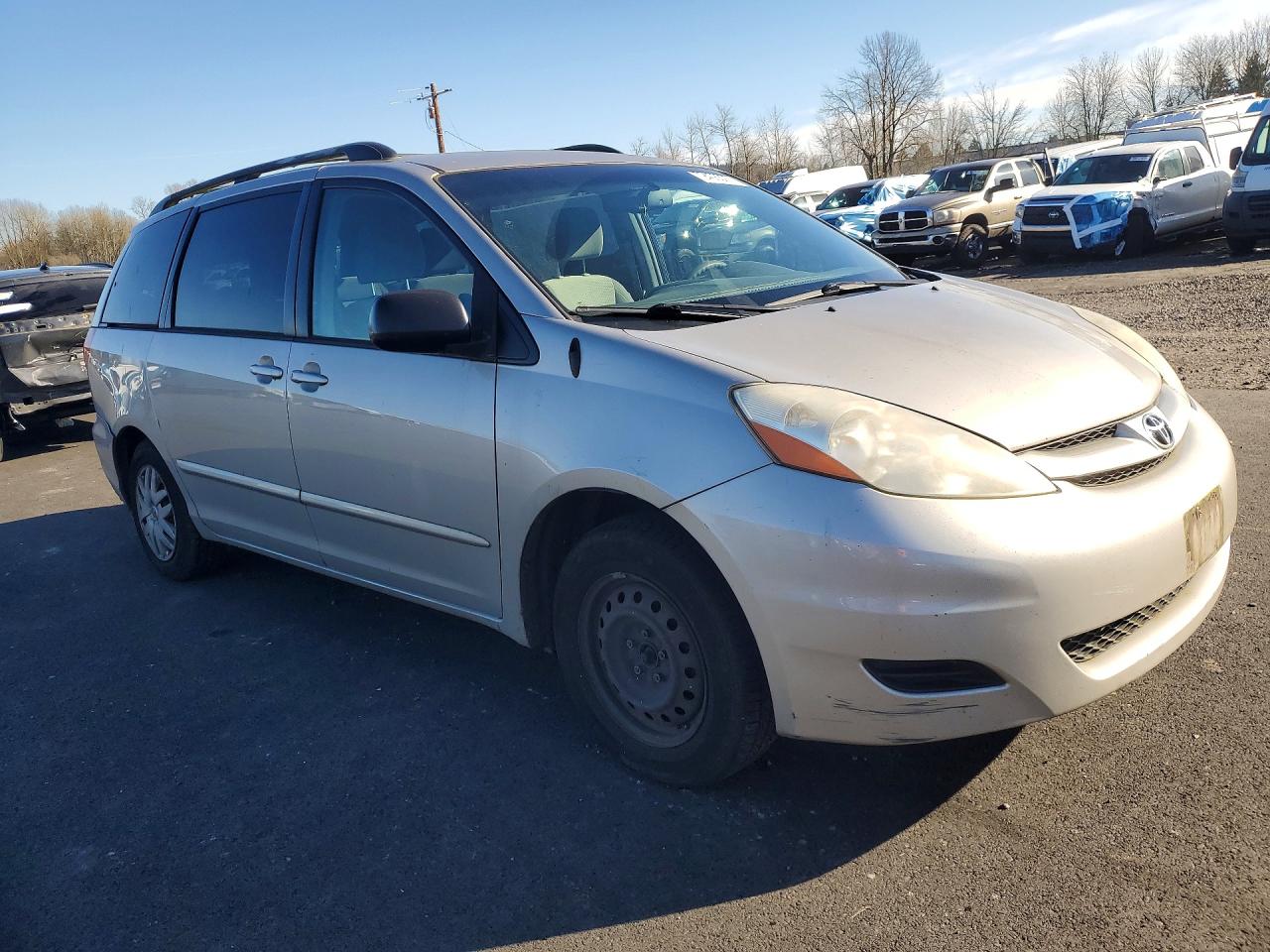 2009 Toyota Sienna Ce/le Silver vin: 5TDZK23C89S233413