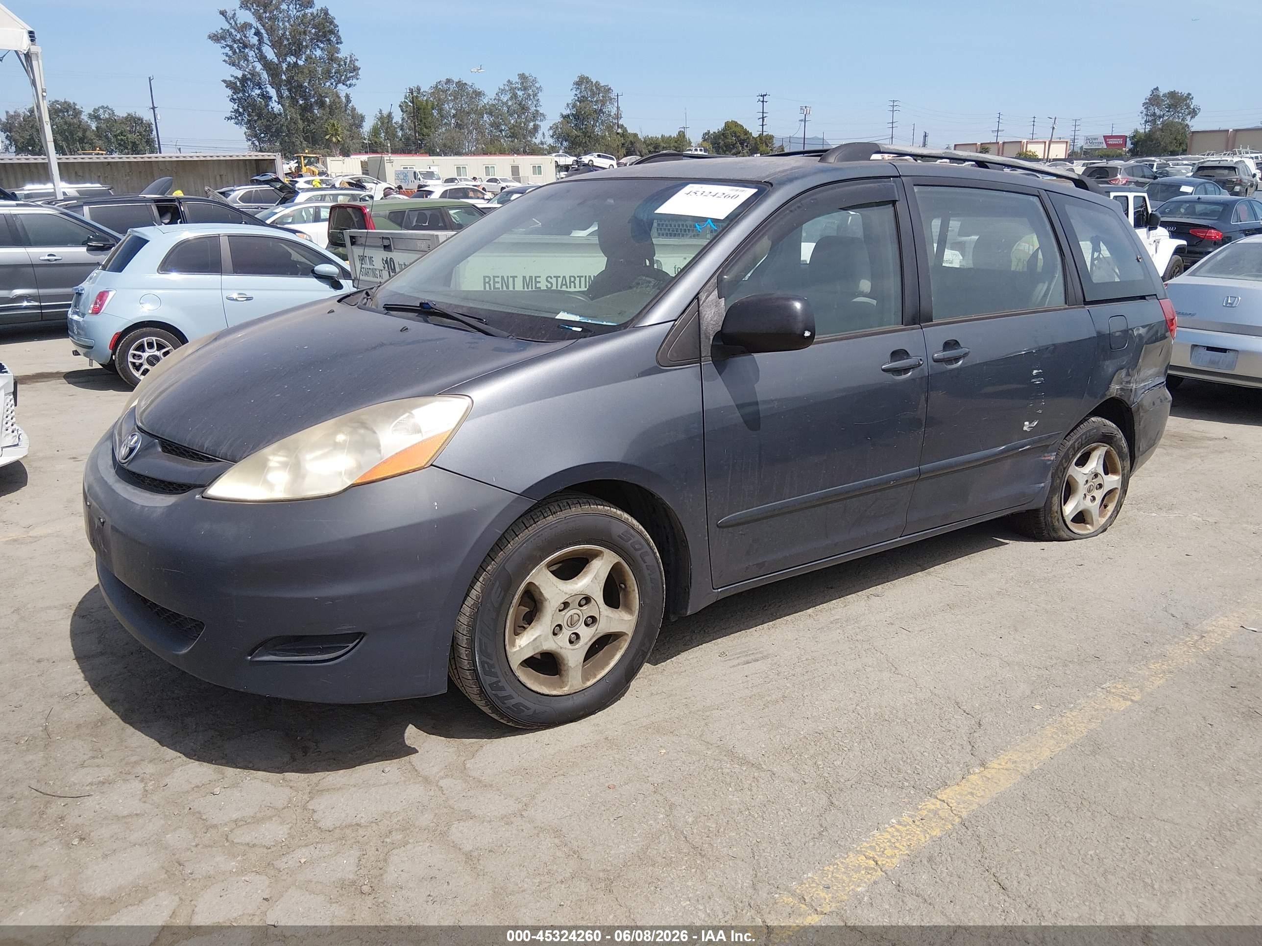 2009 Toyota Sienna Ce Gray vin: 5TDZK23C89S238157