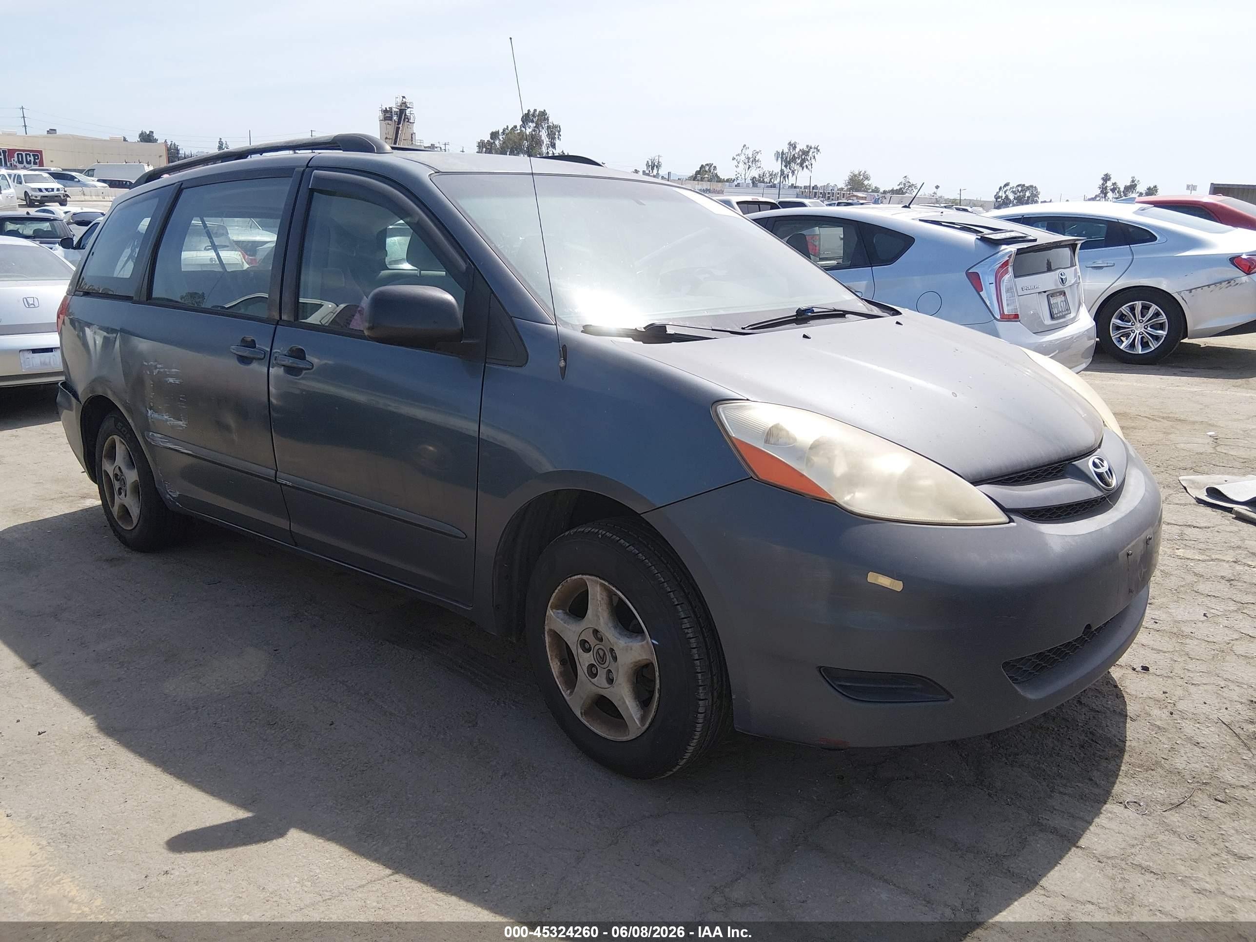2009 Toyota Sienna Ce Gray vin: 5TDZK23C89S238157