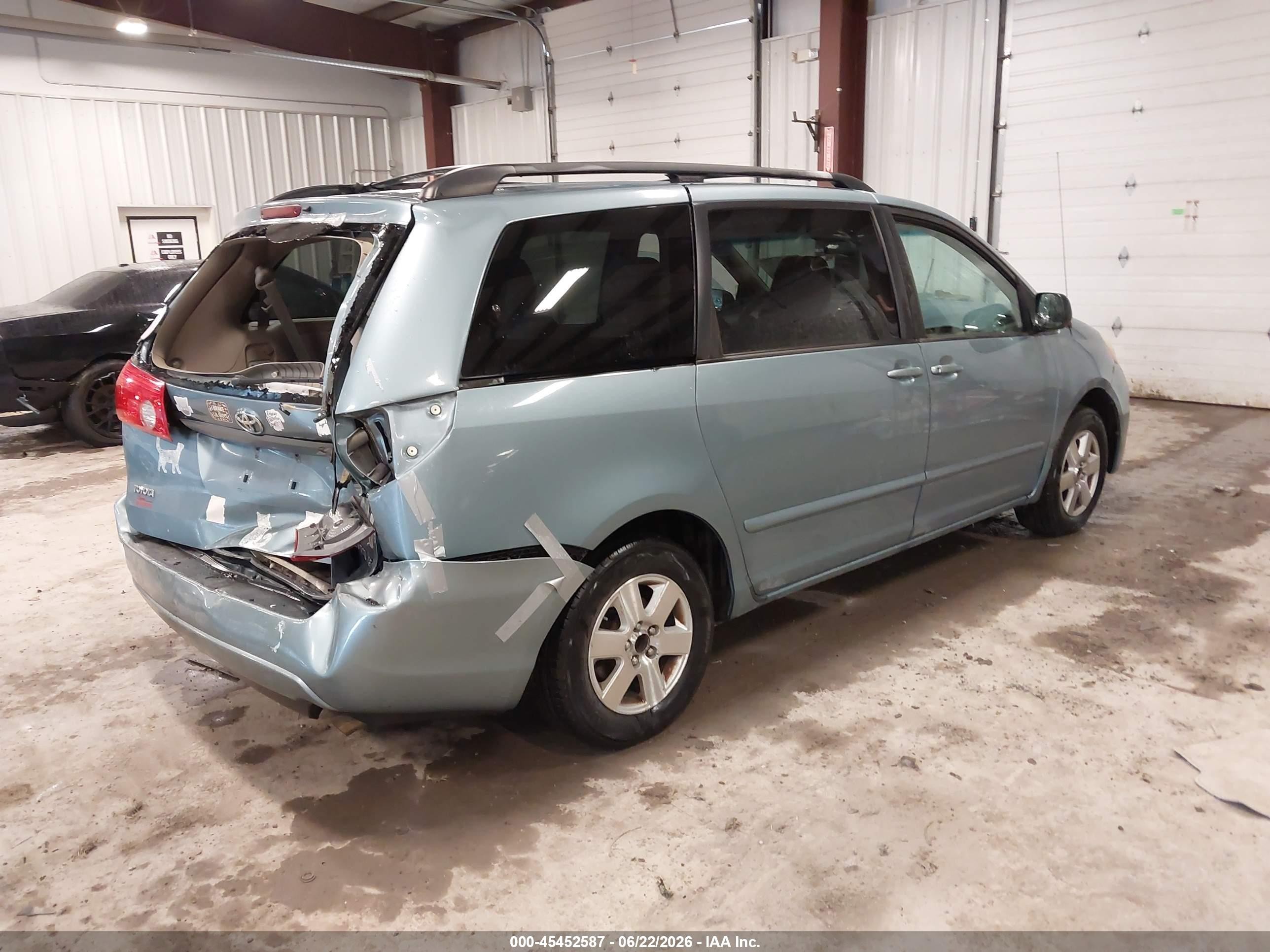 2009 Toyota Sienna Ce/le Blue vin: 5TDZK23C89S242502