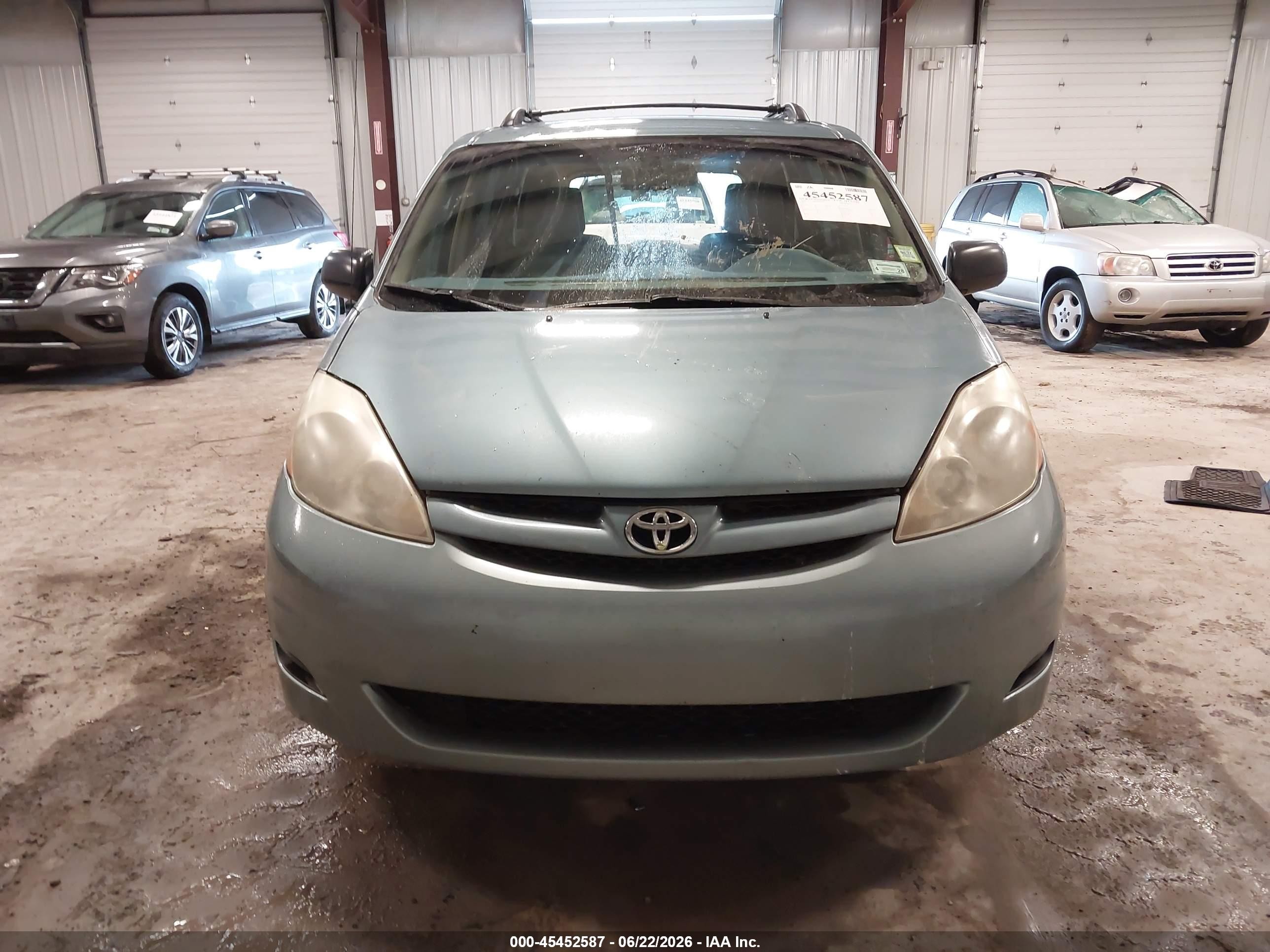 2009 Toyota Sienna Ce/le Blue vin: 5TDZK23C89S242502