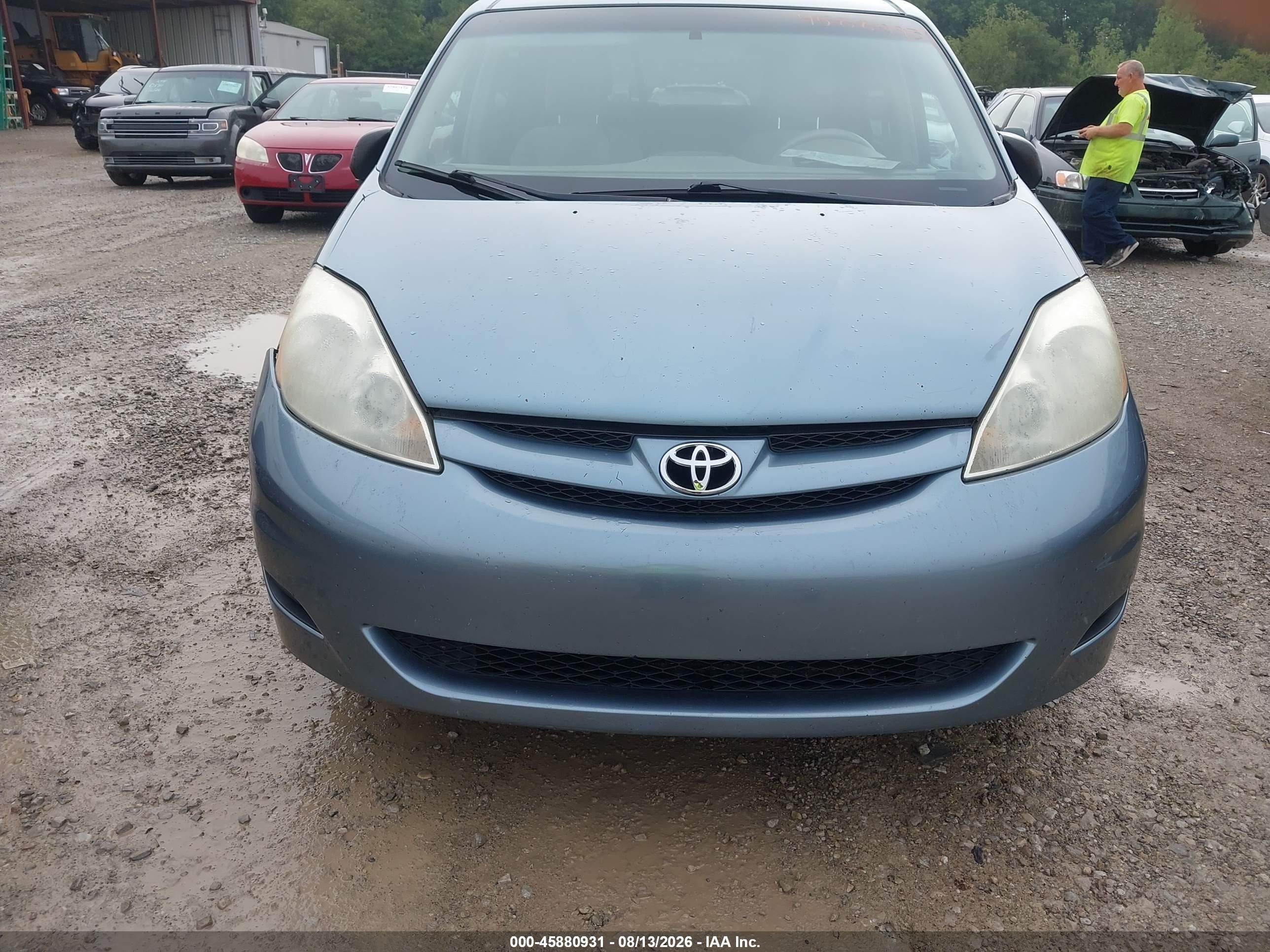 2009 Toyota Sienna Le Blue vin: 5TDZK23C89S254908
