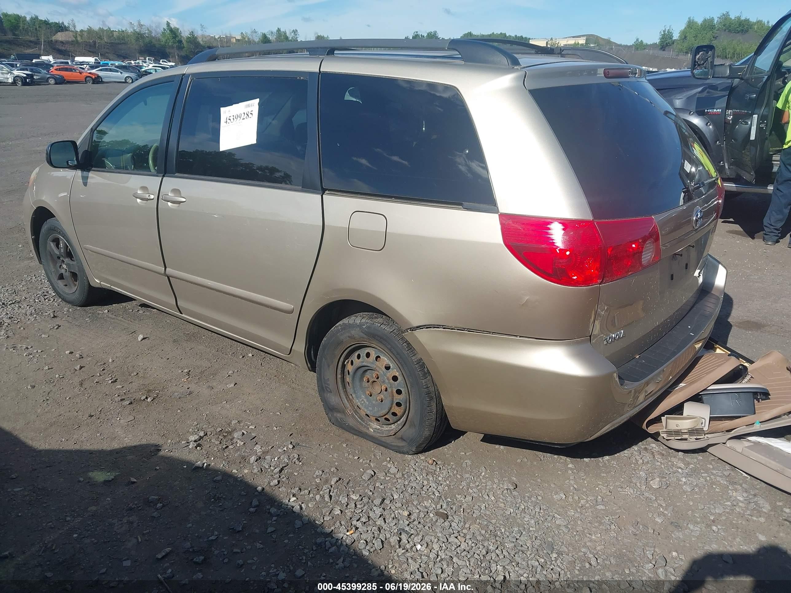 2009 Toyota Sienna Le Gold vin: 5TDZK23C89S269229