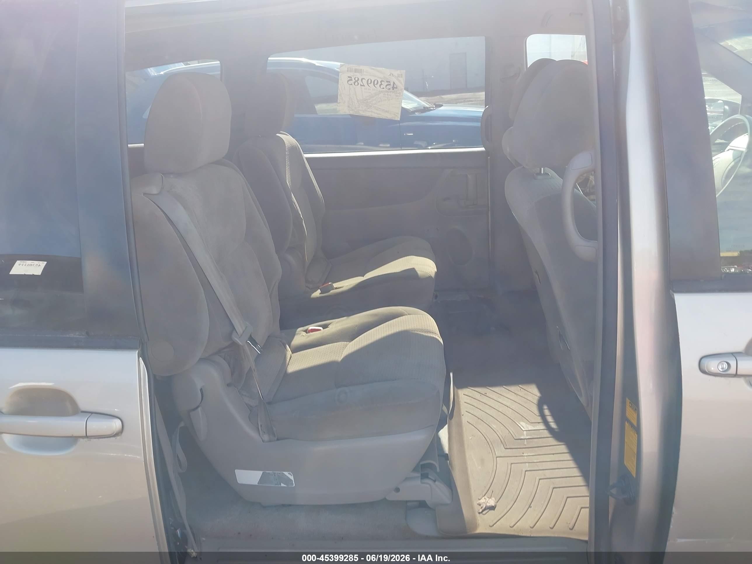 2009 Toyota Sienna Le Gold vin: 5TDZK23C89S269229