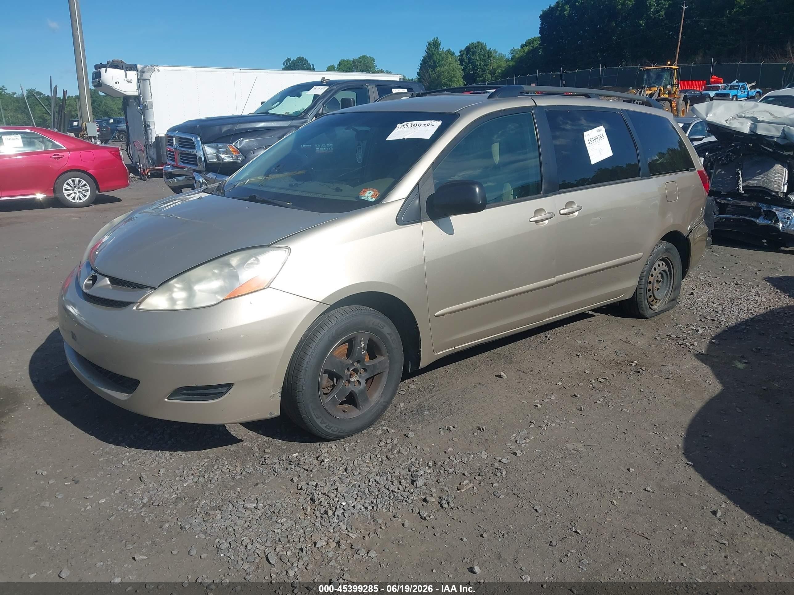 2009 Toyota Sienna Le Gold vin: 5TDZK23C89S269229