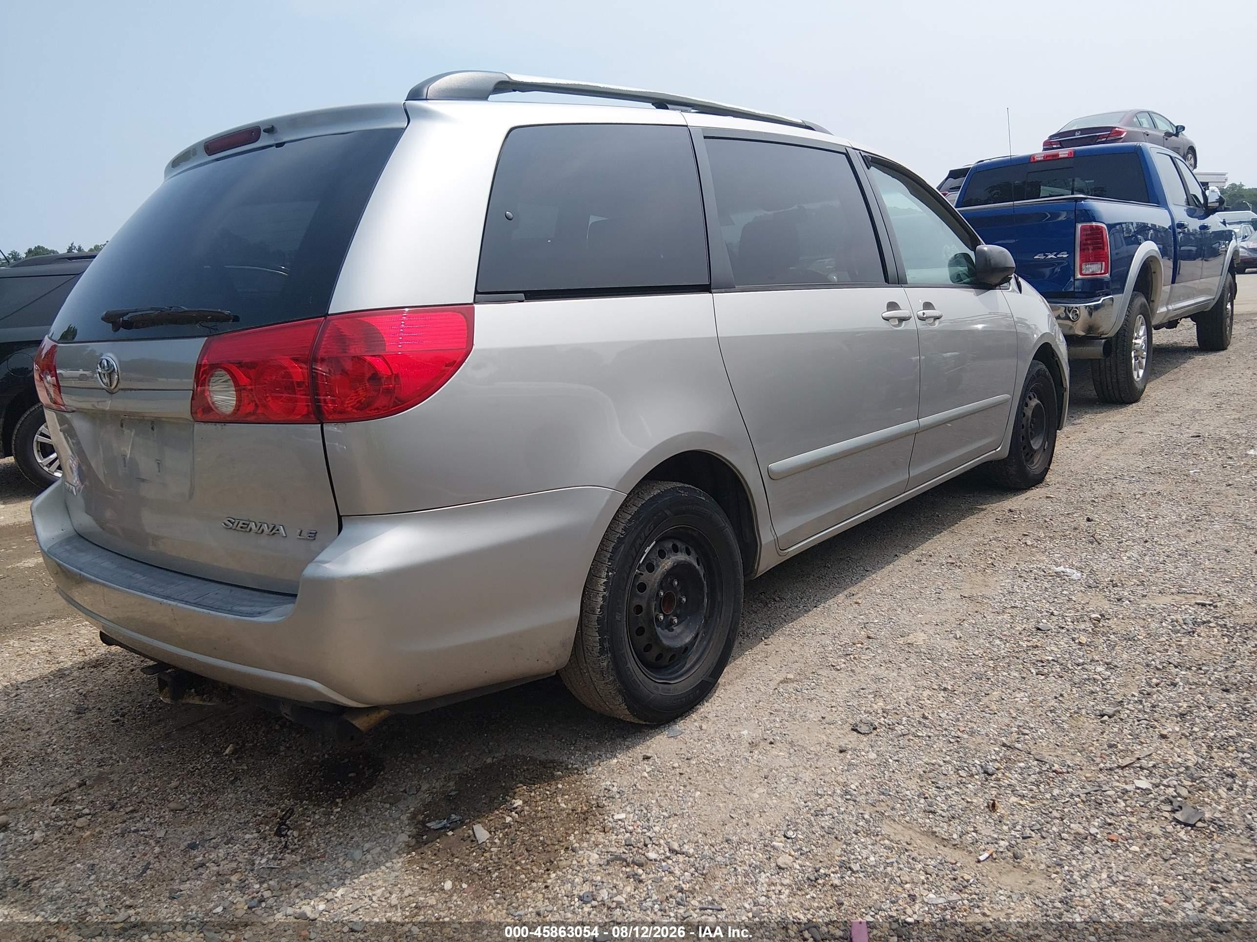 2007 Toyota Sienna Le Gray vin: 5TDZK23C97S000315