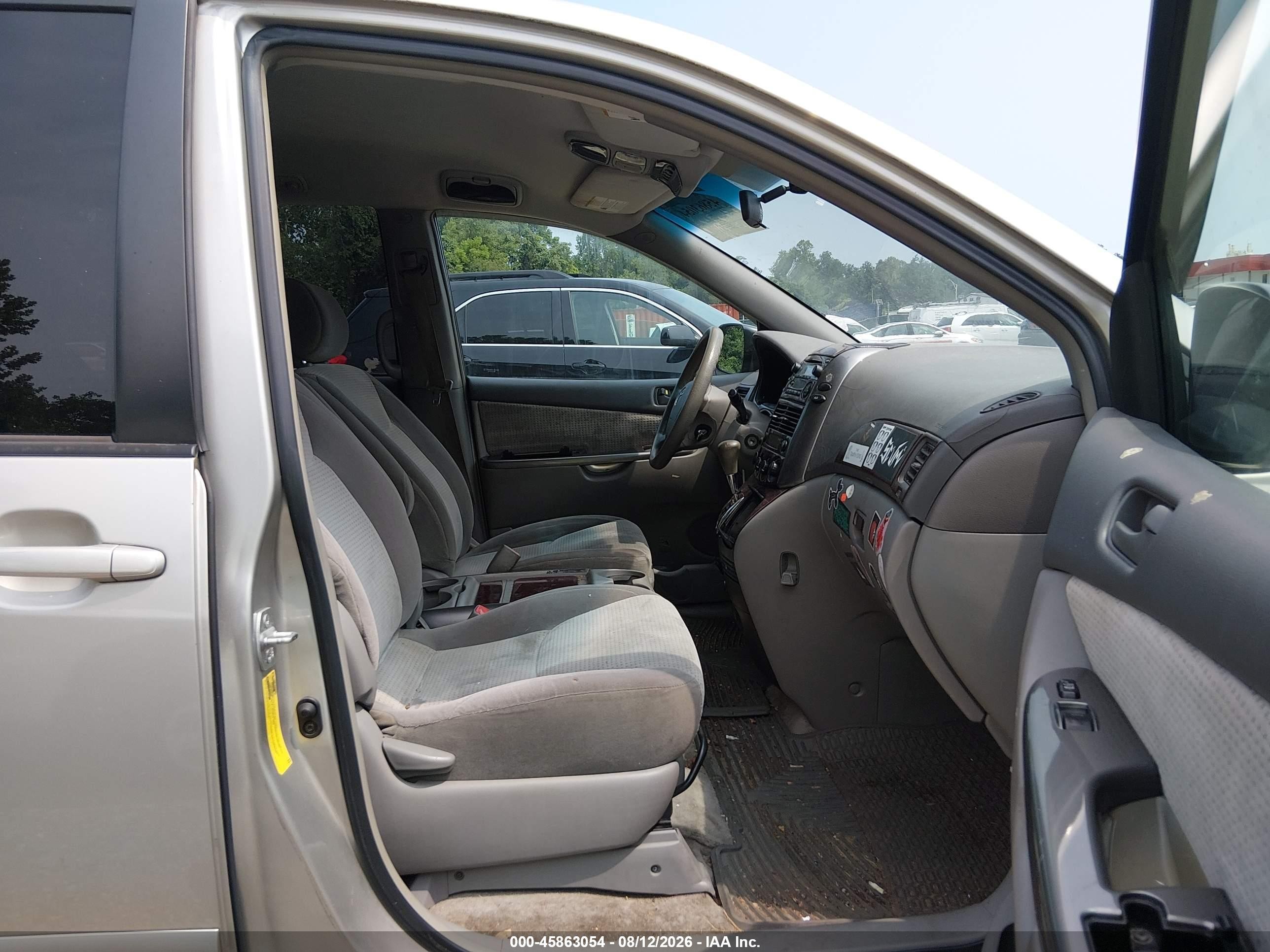 2007 Toyota Sienna Le Gray vin: 5TDZK23C97S000315