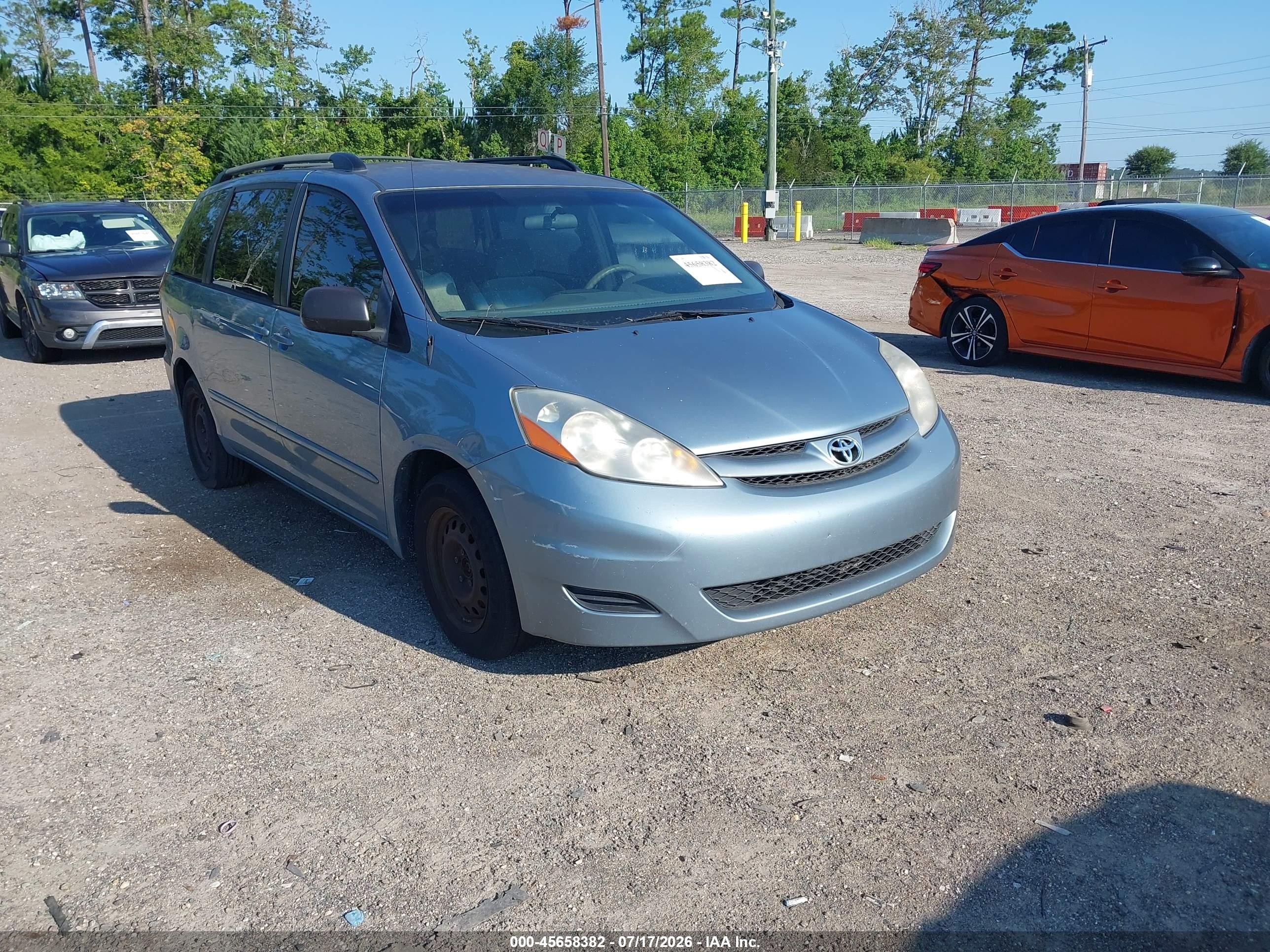 2007 Toyota Sienna Ce Light Blue vin: 5TDZK23C97S023027