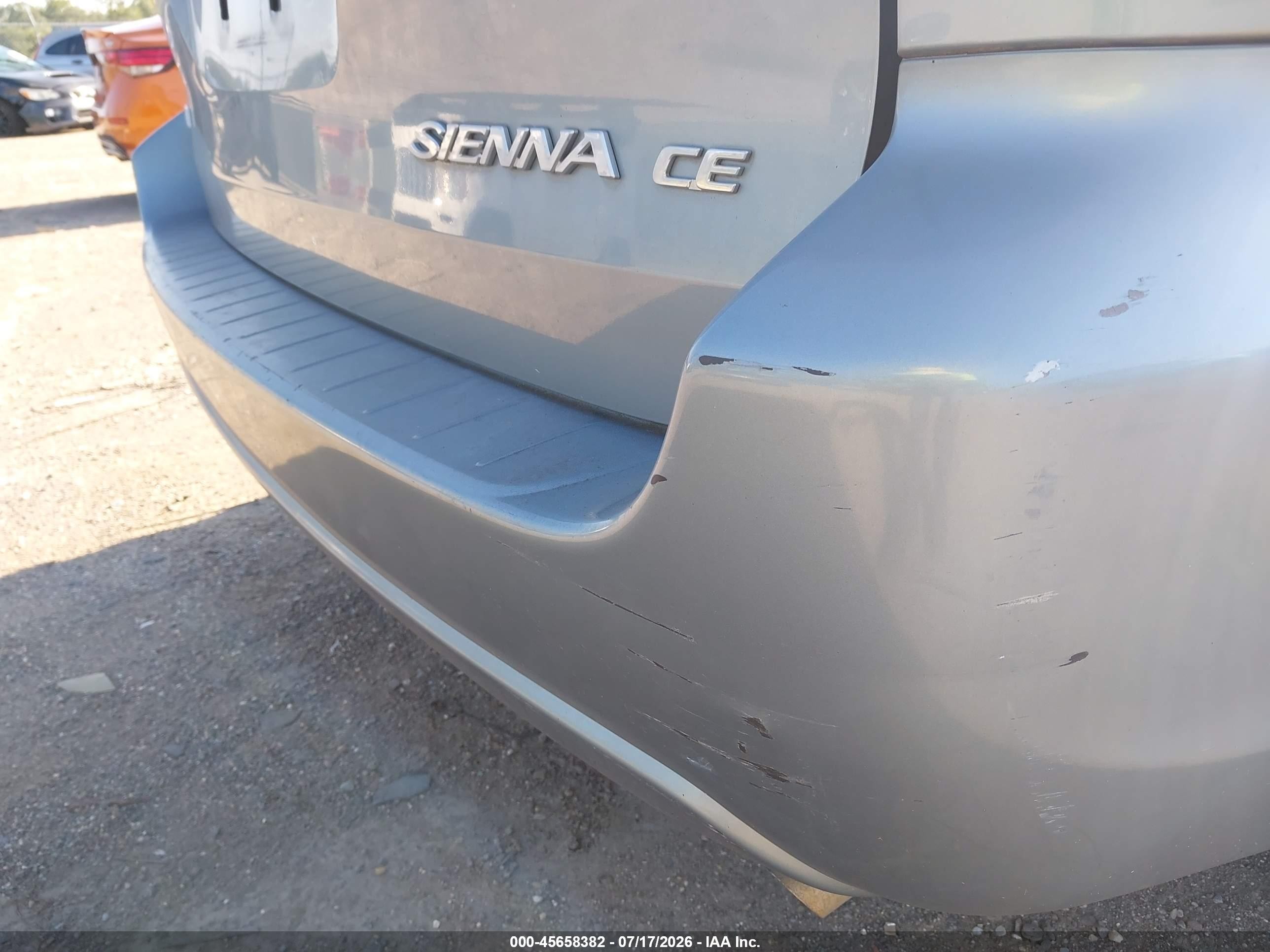 2007 Toyota Sienna Ce Light Blue vin: 5TDZK23C97S023027