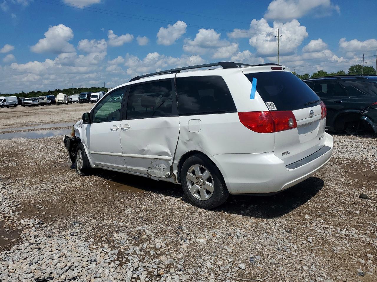 2007 Toyota Sienna Le 8-passenger Белый vin: 5TDZK23C97S023030
