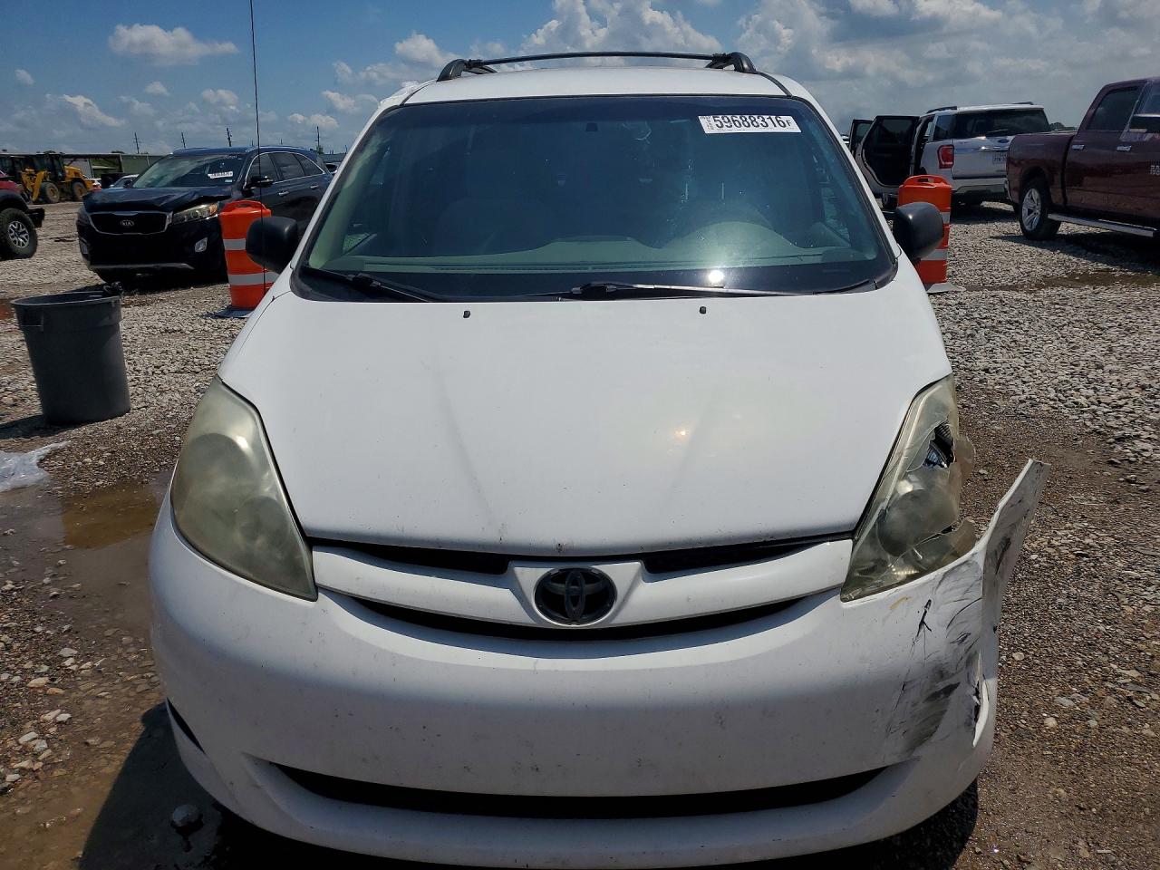 2007 Toyota Sienna Le 8-passenger Белый vin: 5TDZK23C97S023030